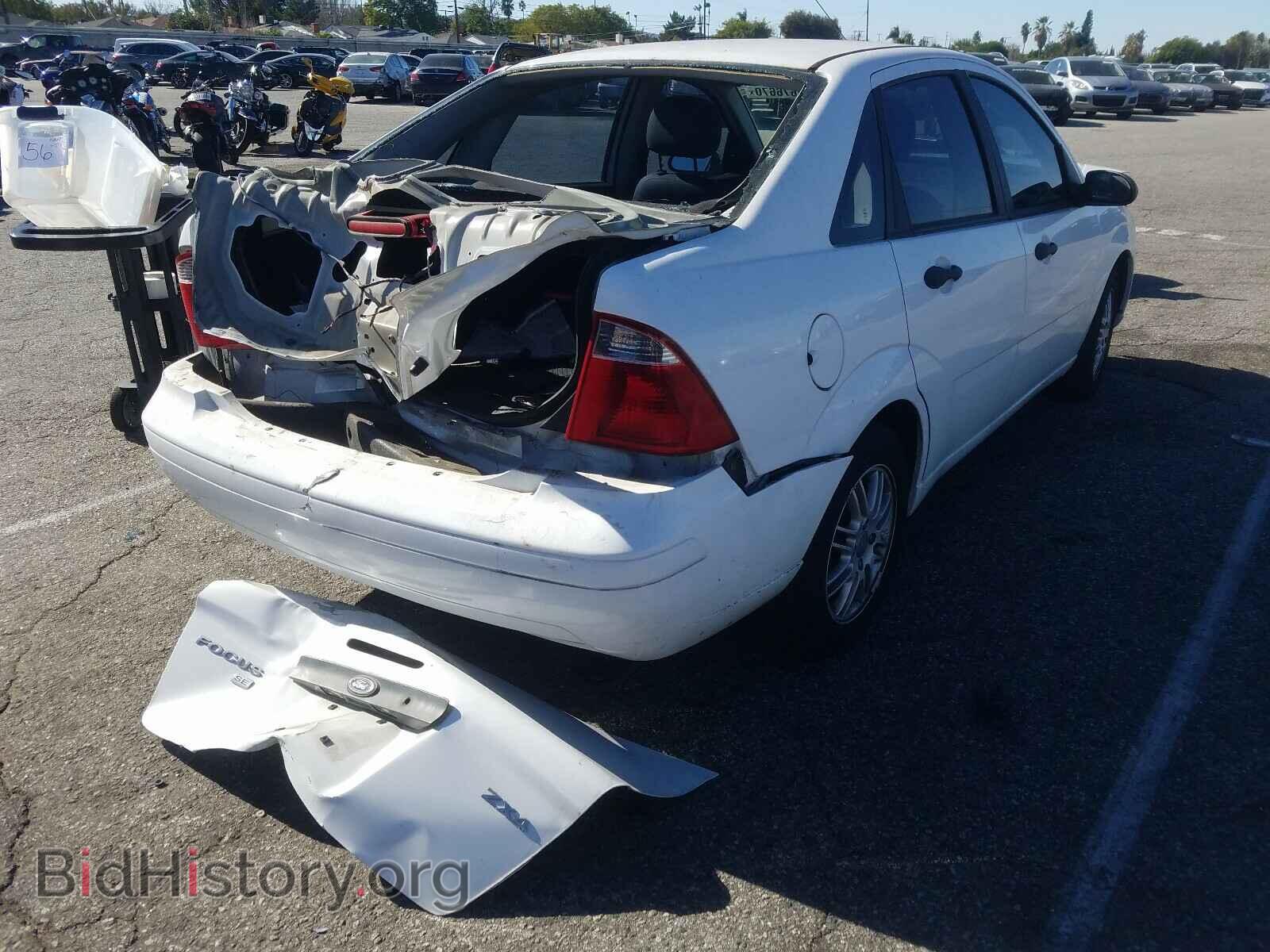 2006 FORD FOCUS - VIN: 1FAHP34N16W233418 - Фото 4