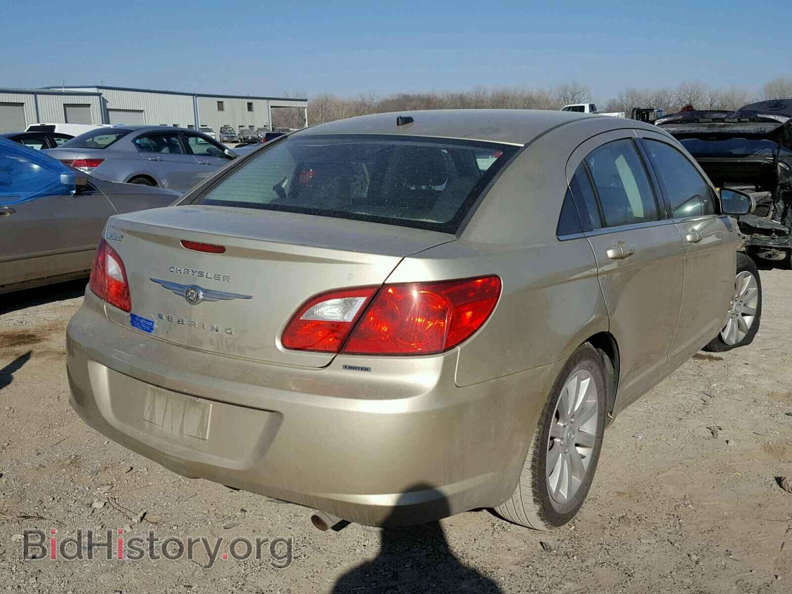 2010 CHRYSLER SEBRING - VIN: 1C3CC5FB4AN154360 - Фото 4