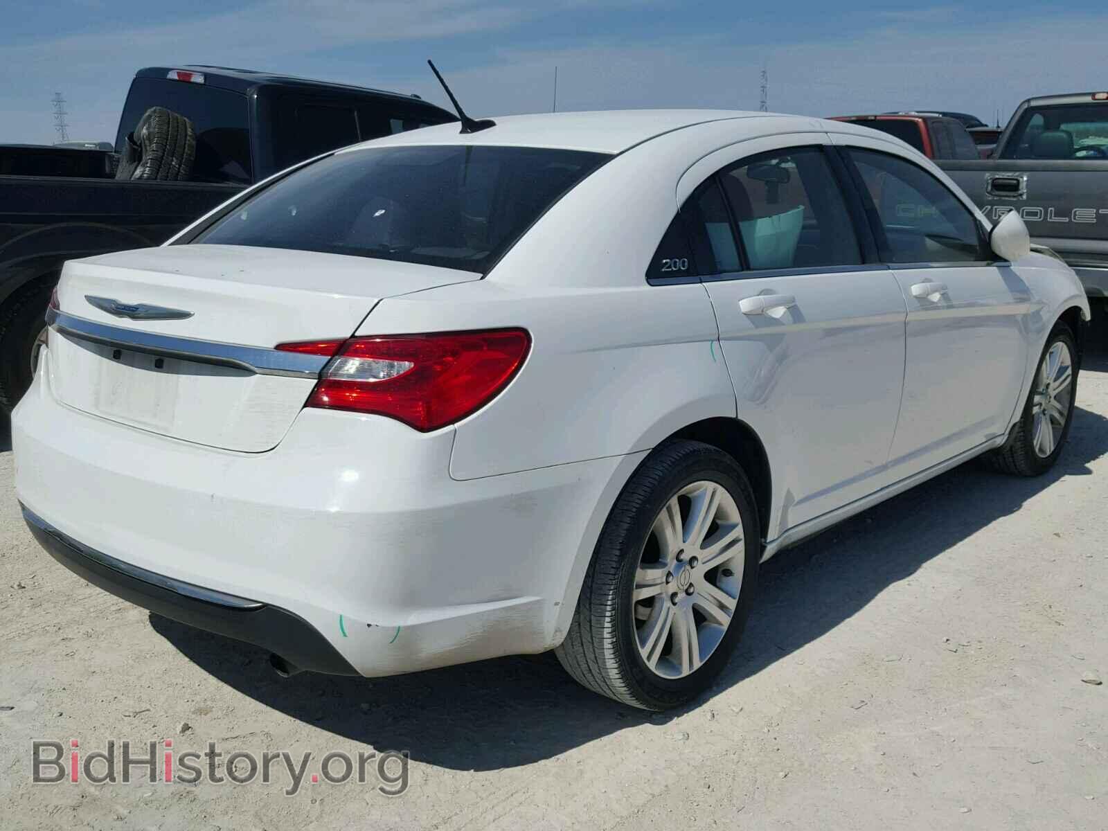 2012 CHRYSLER 200 - VIN: 1C3CCBAB2CN318732 - Фото 4