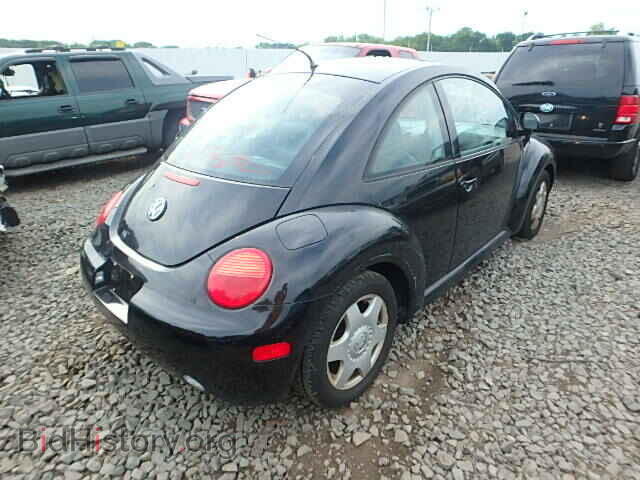 2000 VOLKSWAGEN BEETLE - VIN: 3VWCC21C4YM420875 - Фото 4