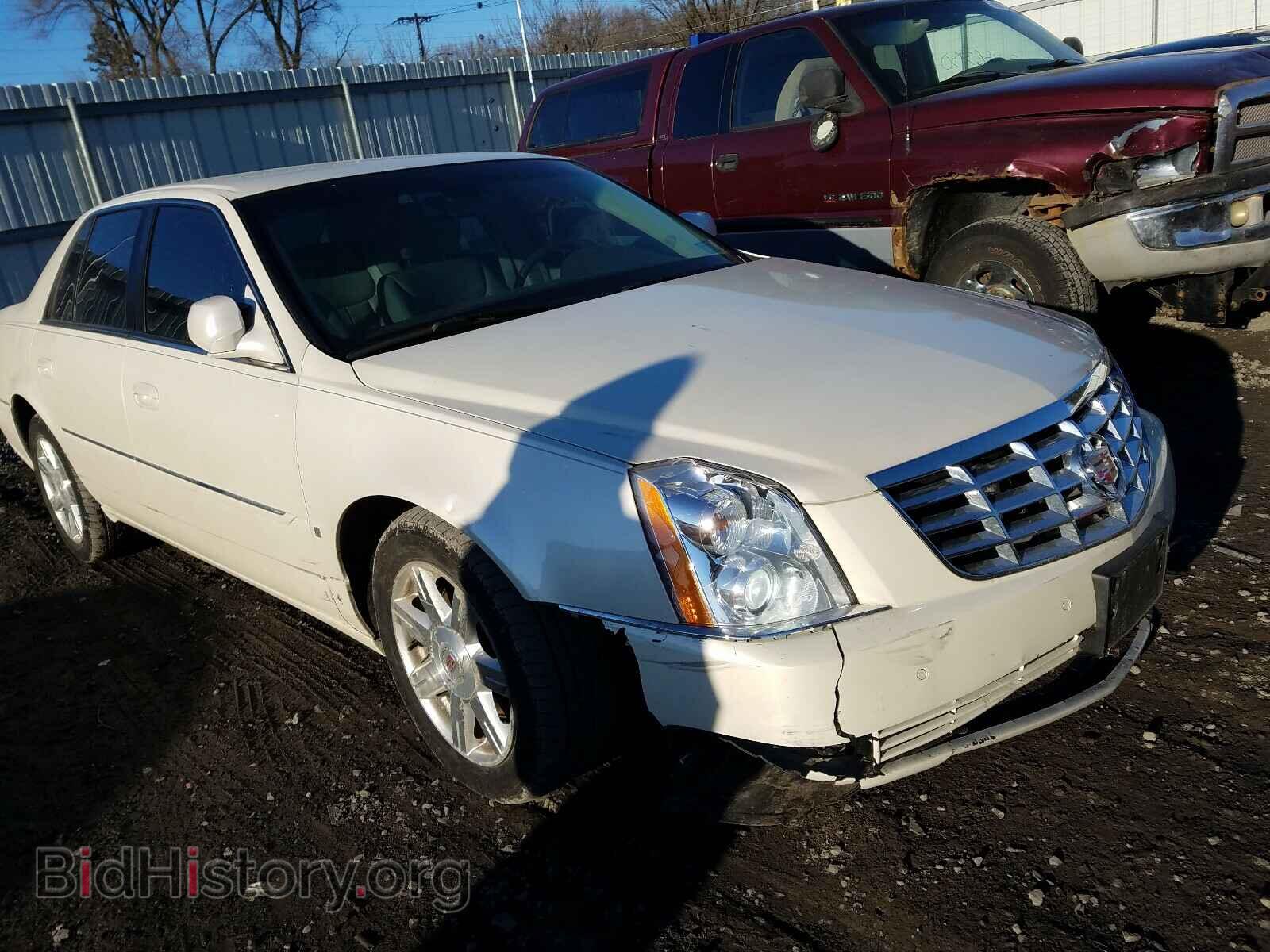 Photo 1G6KD57Y78U104532 - CADILLAC DTS 2008