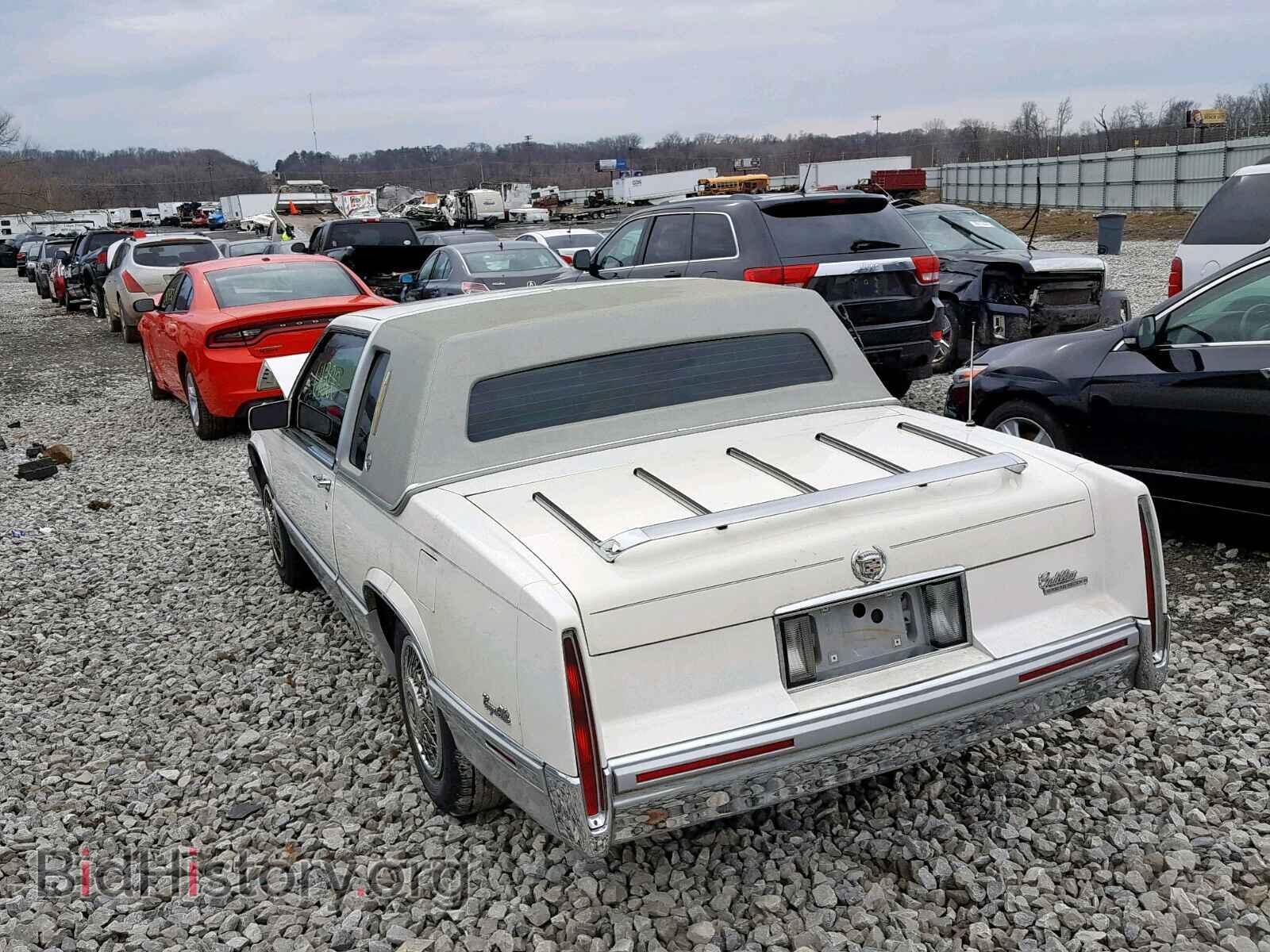 1991 CADILLAC DEVILLE - VIN: 1G6CD13B6M4217221 - Фото 3