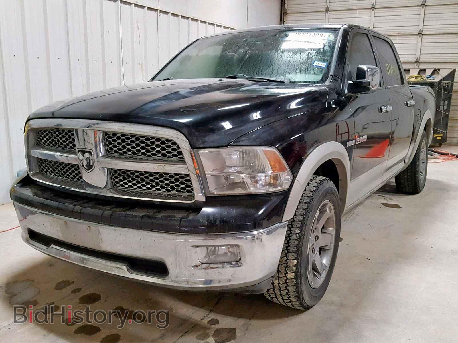 2010 DODGE RAM 1500 - VIN: 1D7RB1CT3AS112039 - Фото 2