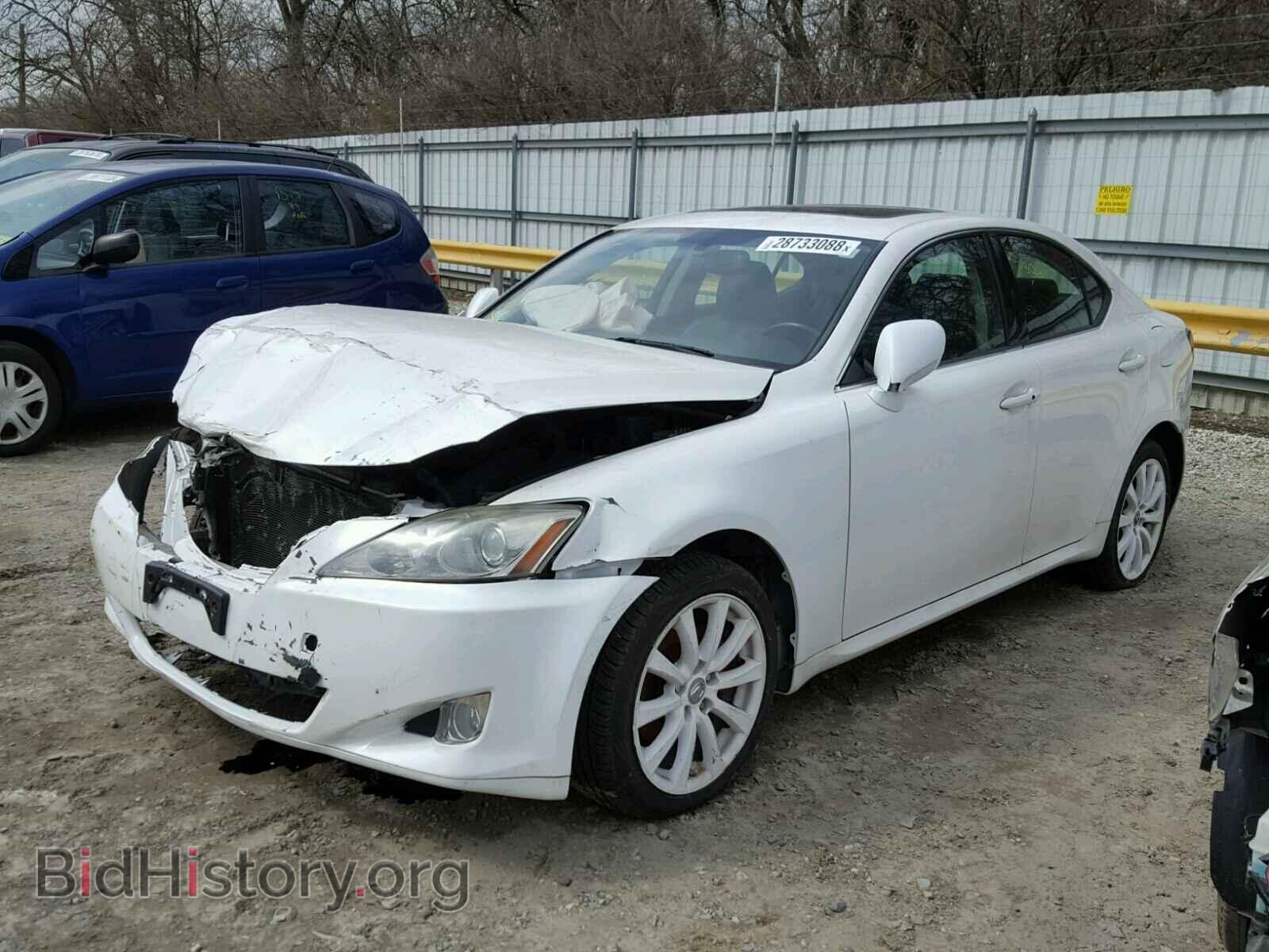 2007 LEXUS IS250 - VIN: JTHCK262572009673 - Photo 2