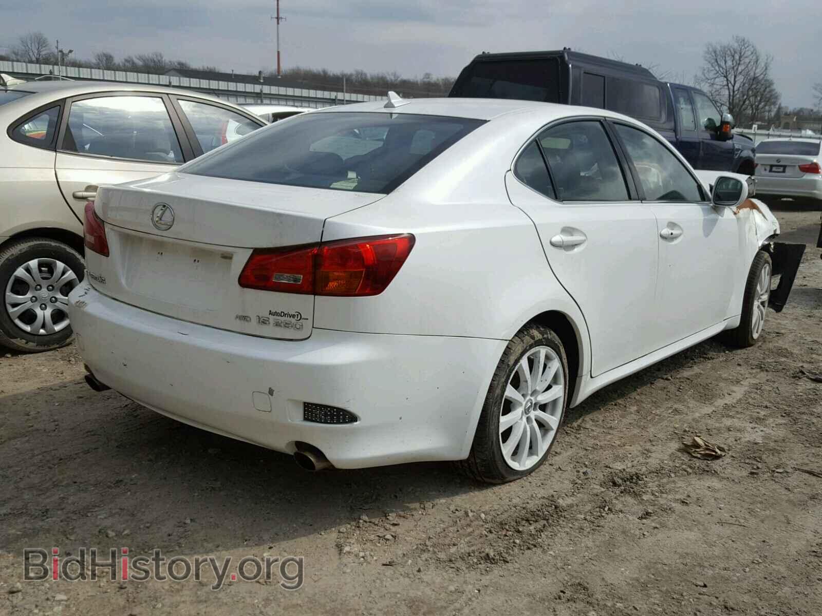 2007 LEXUS IS250 - VIN: JTHCK262572009673 - Photo 4