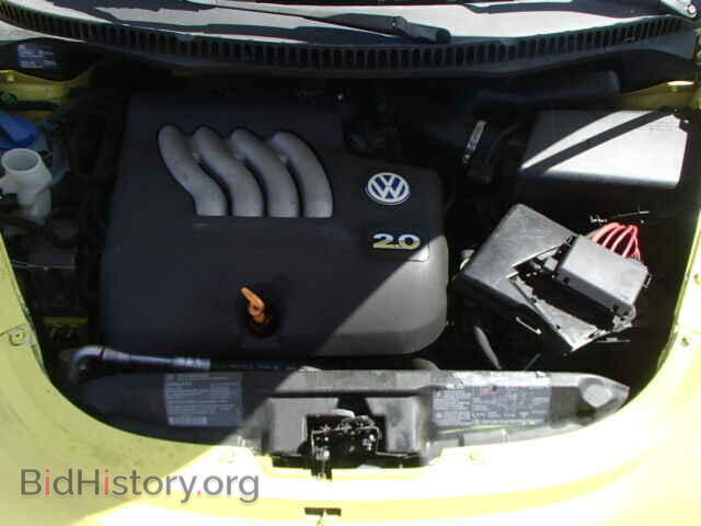 2000 VOLKSWAGEN BEETLE - VIN: 3VWCC21C6YM443803 - Фото 7