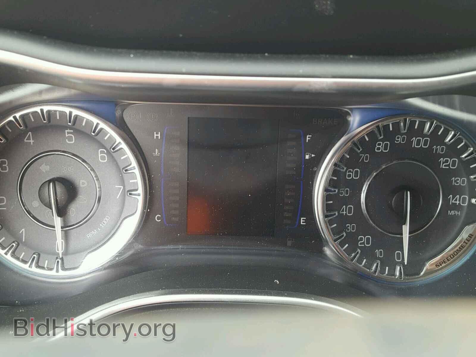 2015 CHRYSLER 200 - VIN: 1C3CCCABXFN537979 - Photo 8
