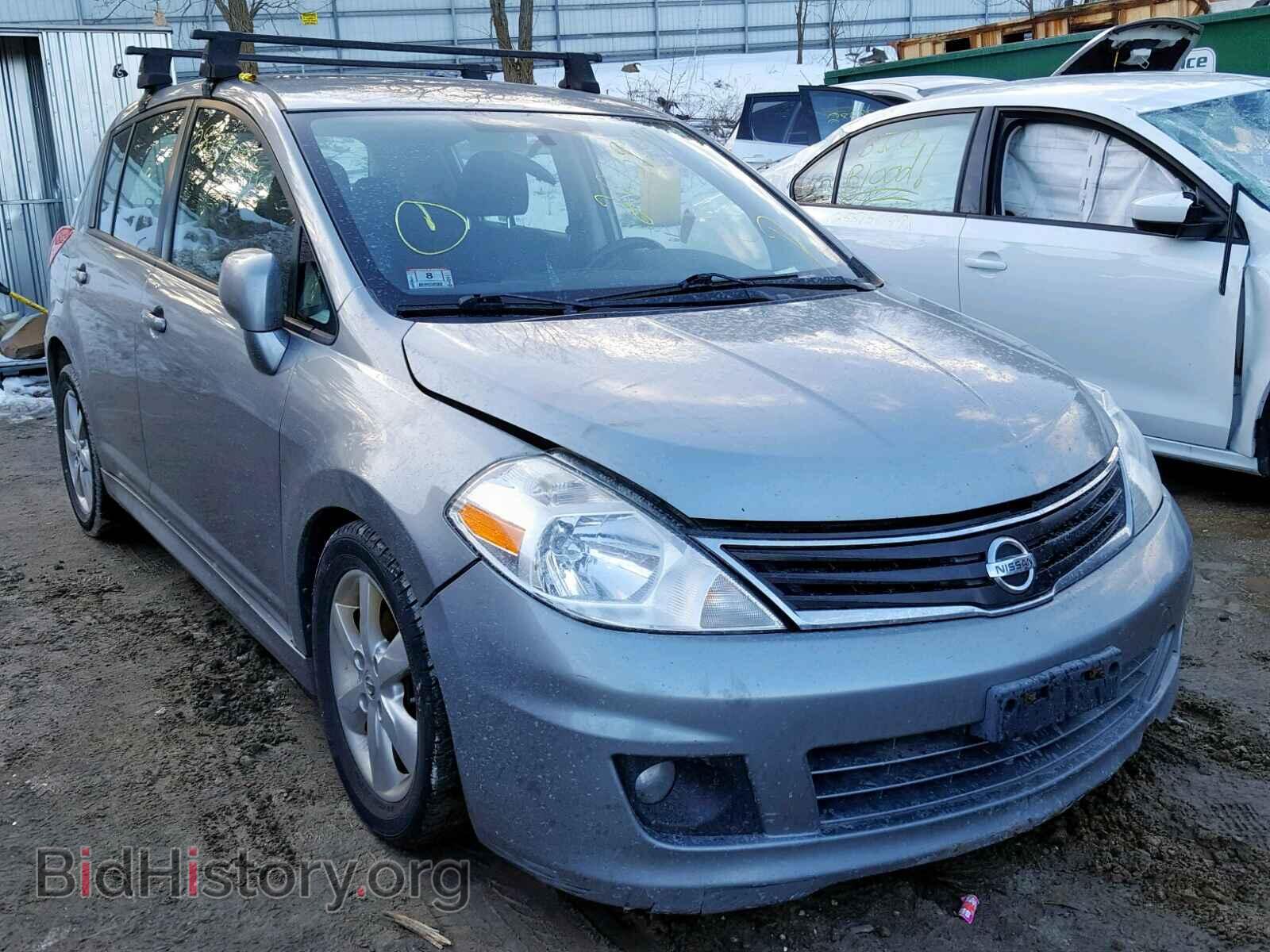 Photo  - NISSAN VERSA 2010