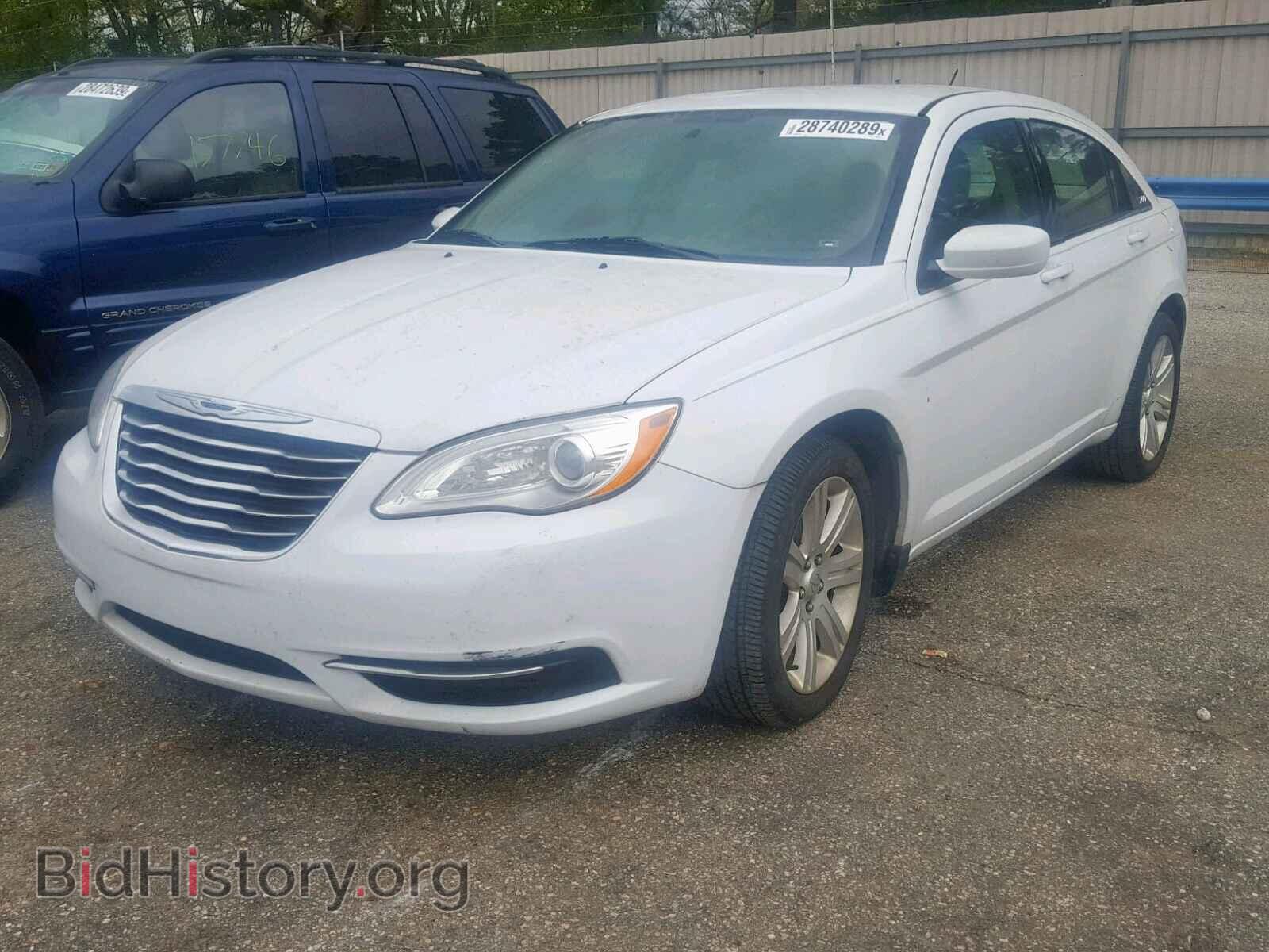 2013 CHRYSLER 200 - VIN: 1C3CCBAB4DN698190 - Photo 2