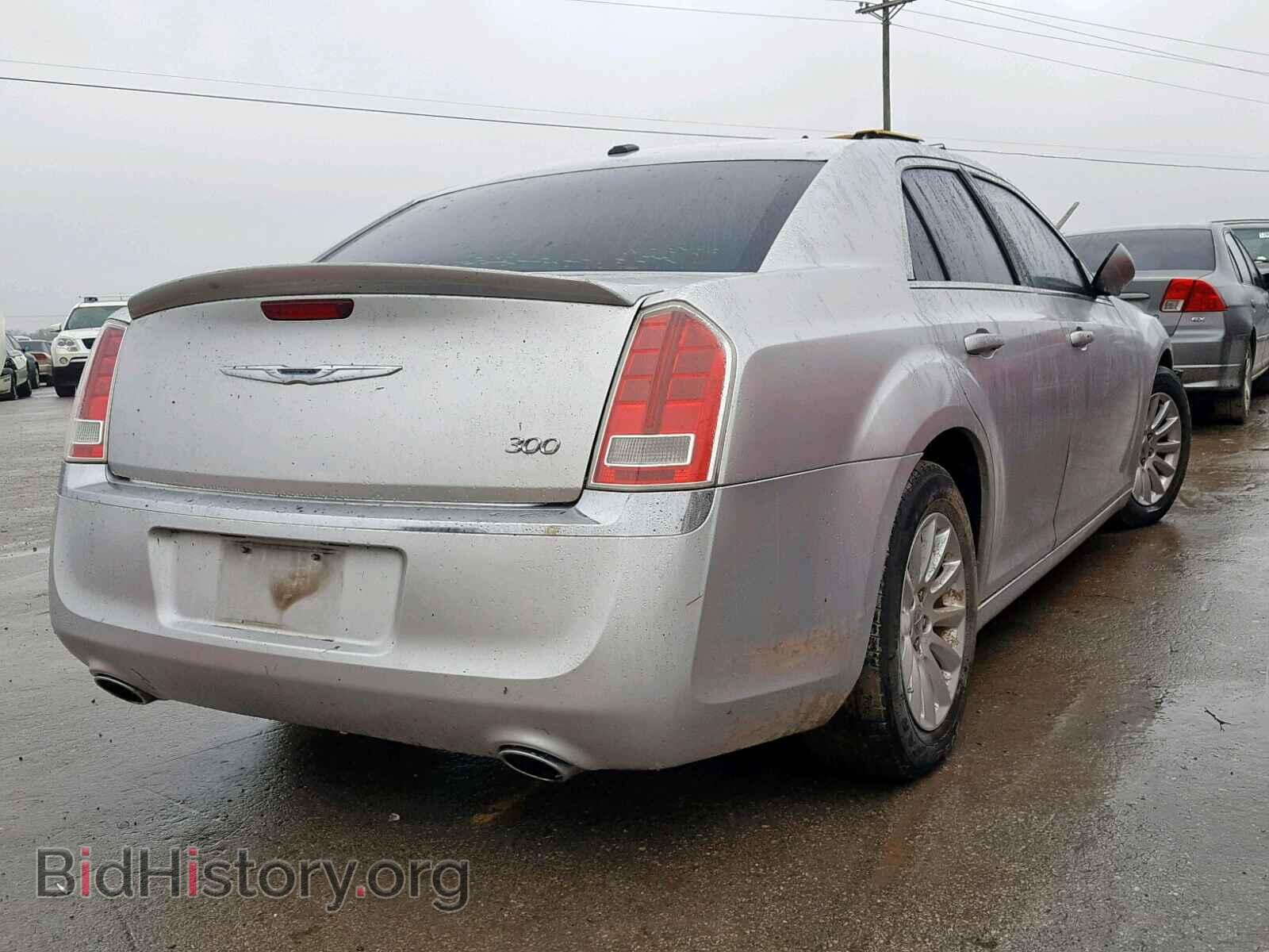 2012 CHRYSLER 300 - VIN: 2C3CCAAG7CH104625 - Фото 4