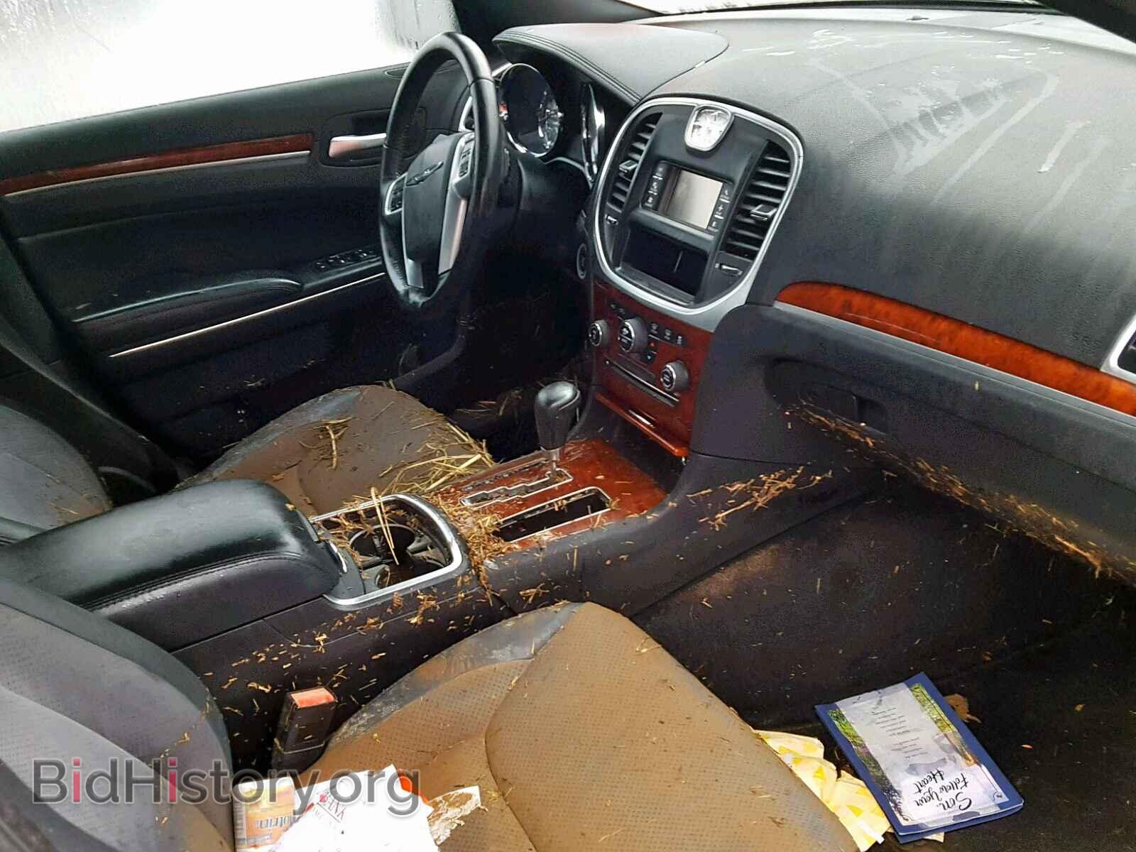 2012 CHRYSLER 300 - VIN: 2C3CCAAG7CH104625 - Фото 9