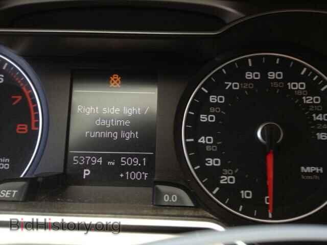 2013 AUDI A4 - VIN: WAUBFAFL9DN042106 - Фото 8