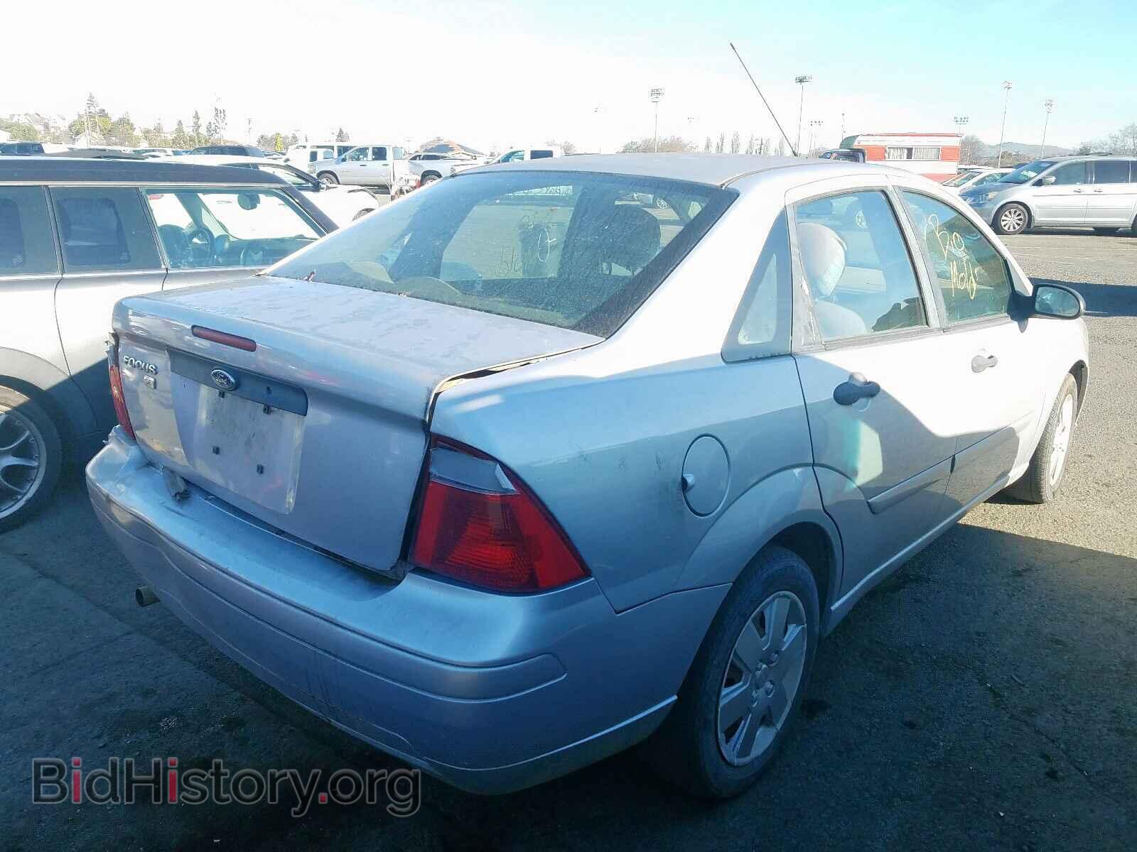 2007 FORD FOCUS - VIN: 1FAFP34N27W106833 - Фото 4