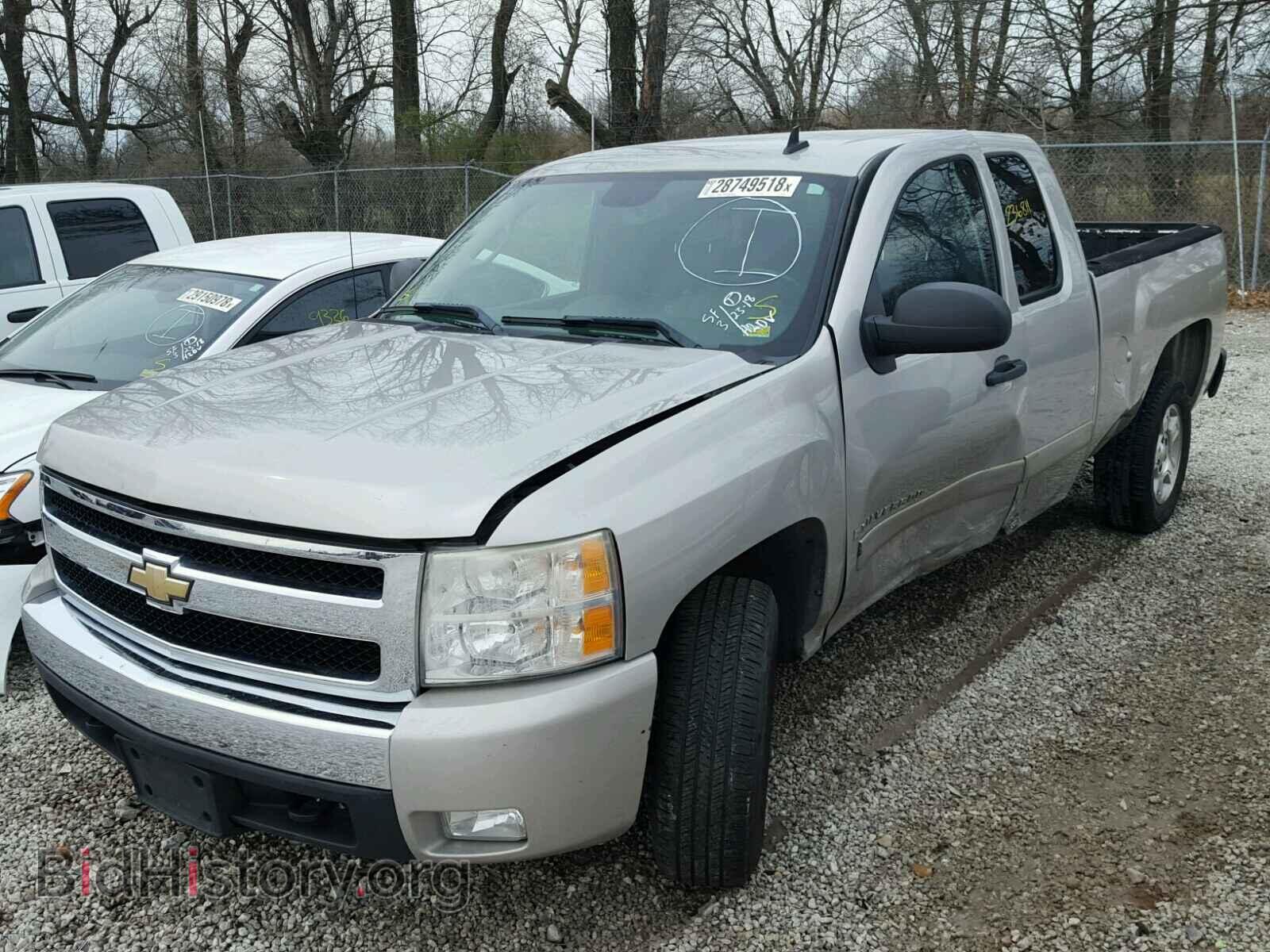 2007 CHEVROLET SILVERADO - VIN: 2GCEC19J671652604 - Фото 2