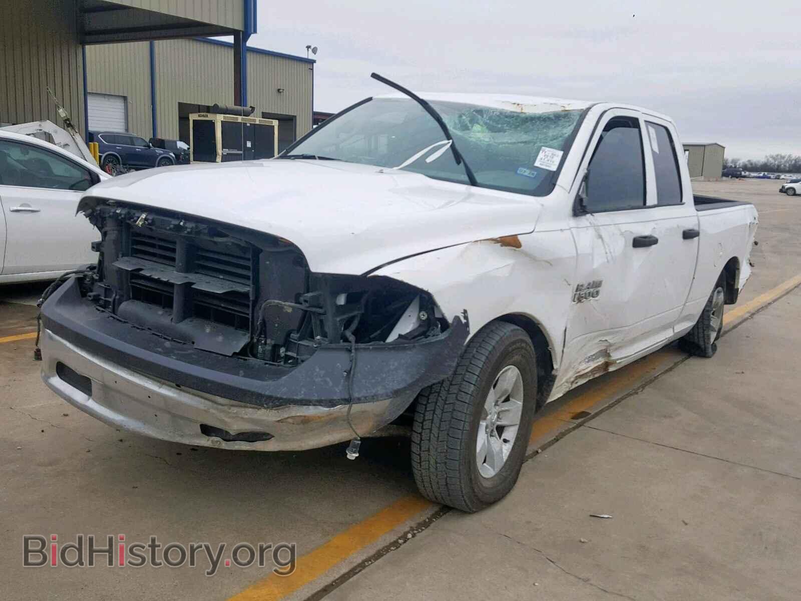 2018 RAM 1500 ST - VIN: 1C6RR6FG2JS201884 - Фото 2