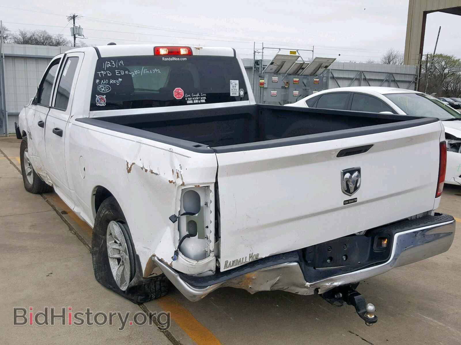 2018 RAM 1500 ST - VIN: 1C6RR6FG2JS201884 - Фото 3