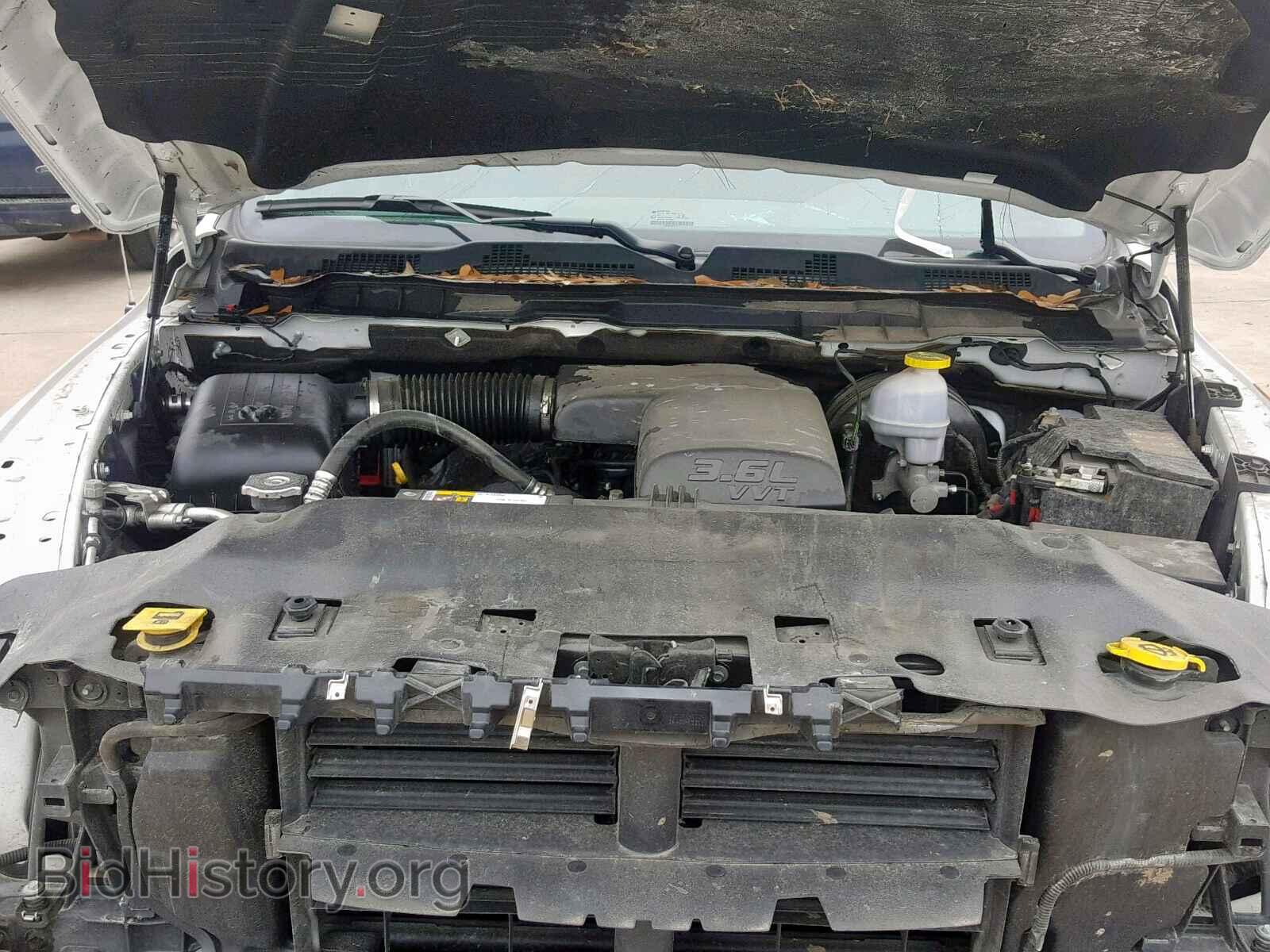 2018 RAM 1500 ST - VIN: 1C6RR6FG2JS201884 - Фото 7