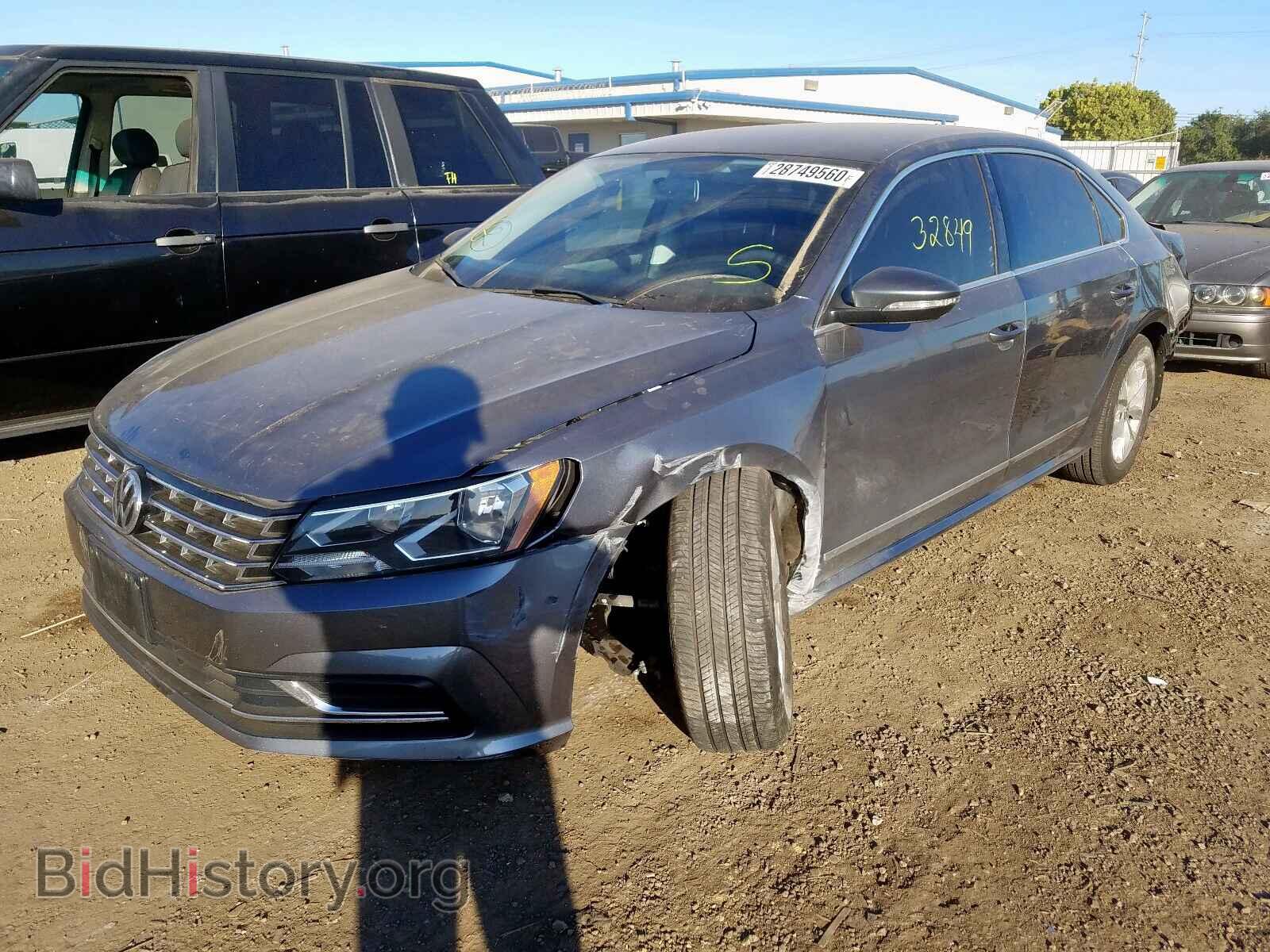 2017 VOLKSWAGEN PASSAT - VIN: 1VWAT7A34HC009062 - Фото 2