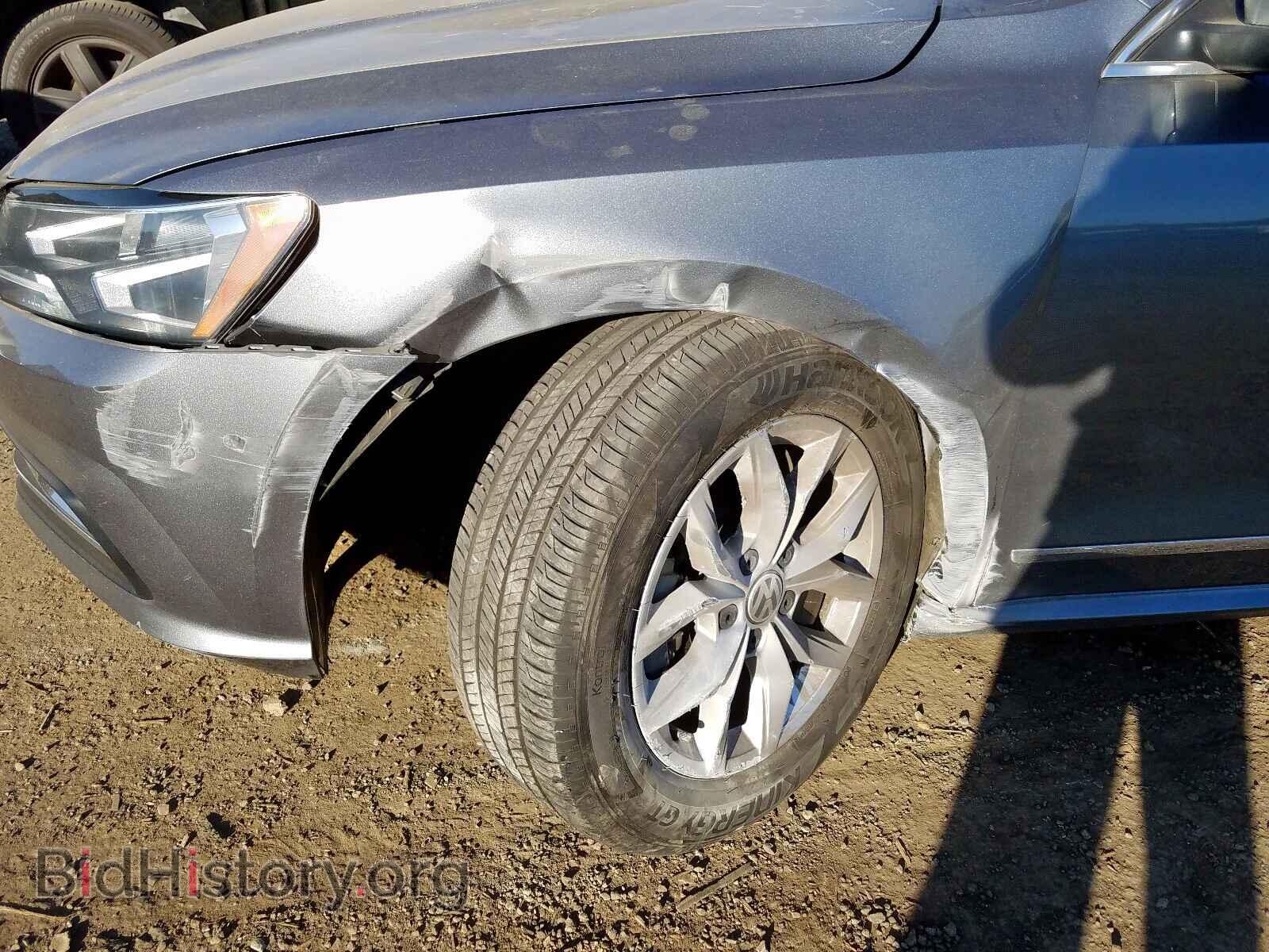2017 VOLKSWAGEN PASSAT - VIN: 1VWAT7A34HC009062 - Фото 9