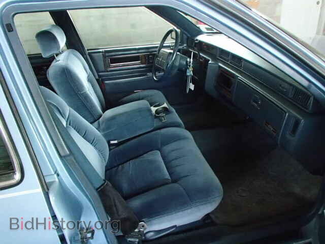 1992 CADILLAC DEVILLE - VIN: 1G6CD53B6N4277802 - Photo 5