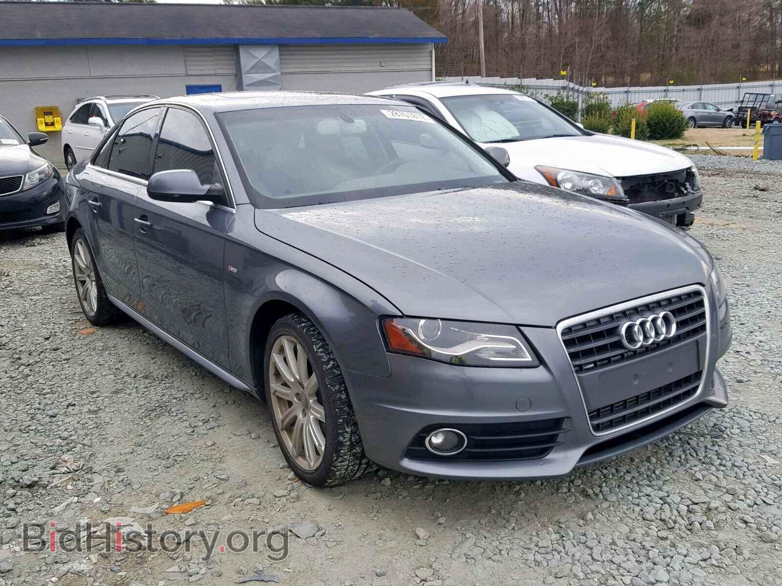 Photo  - AUDI A4 2012