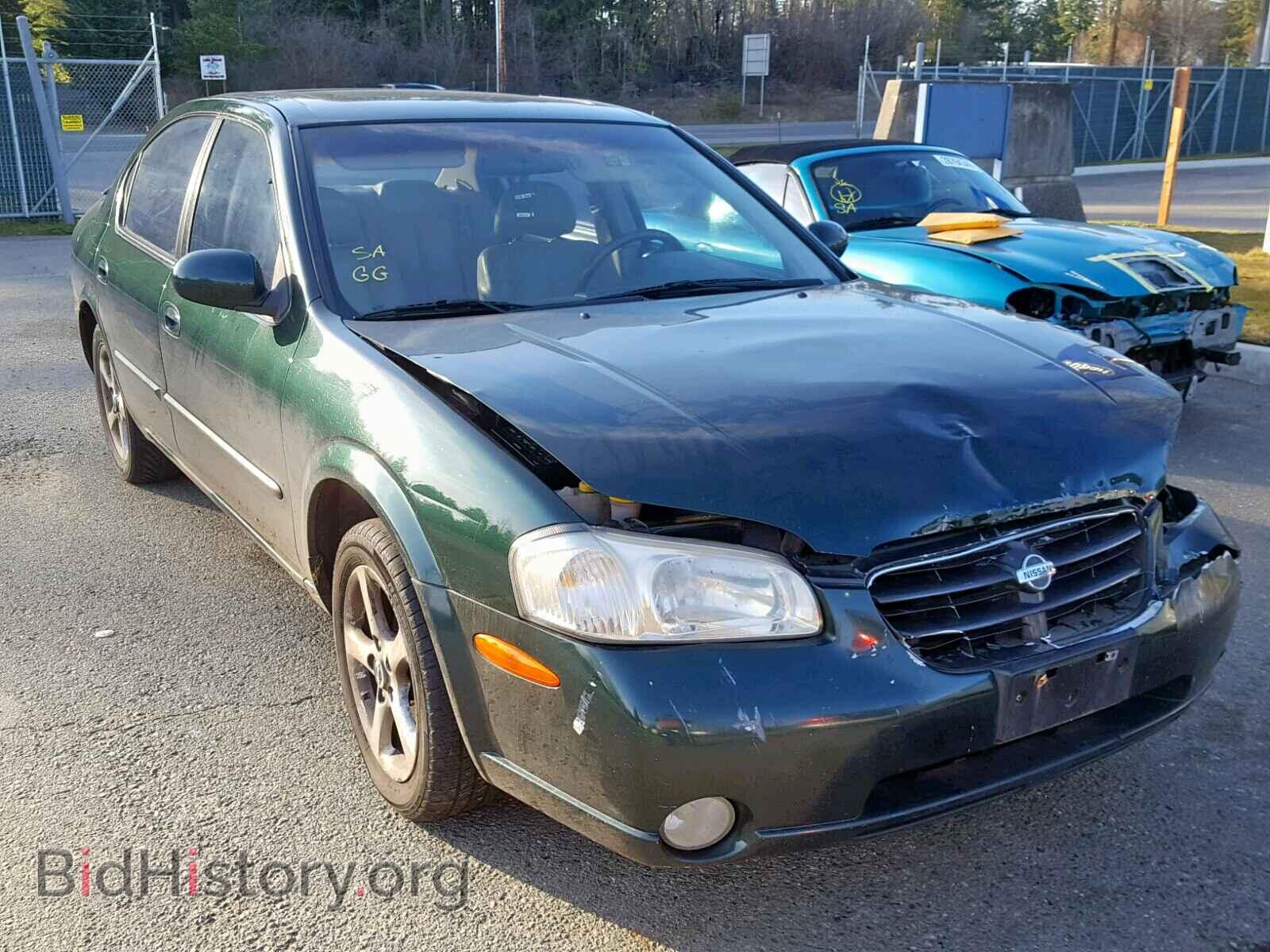 Photo  - NISSAN MAXIMA 2000