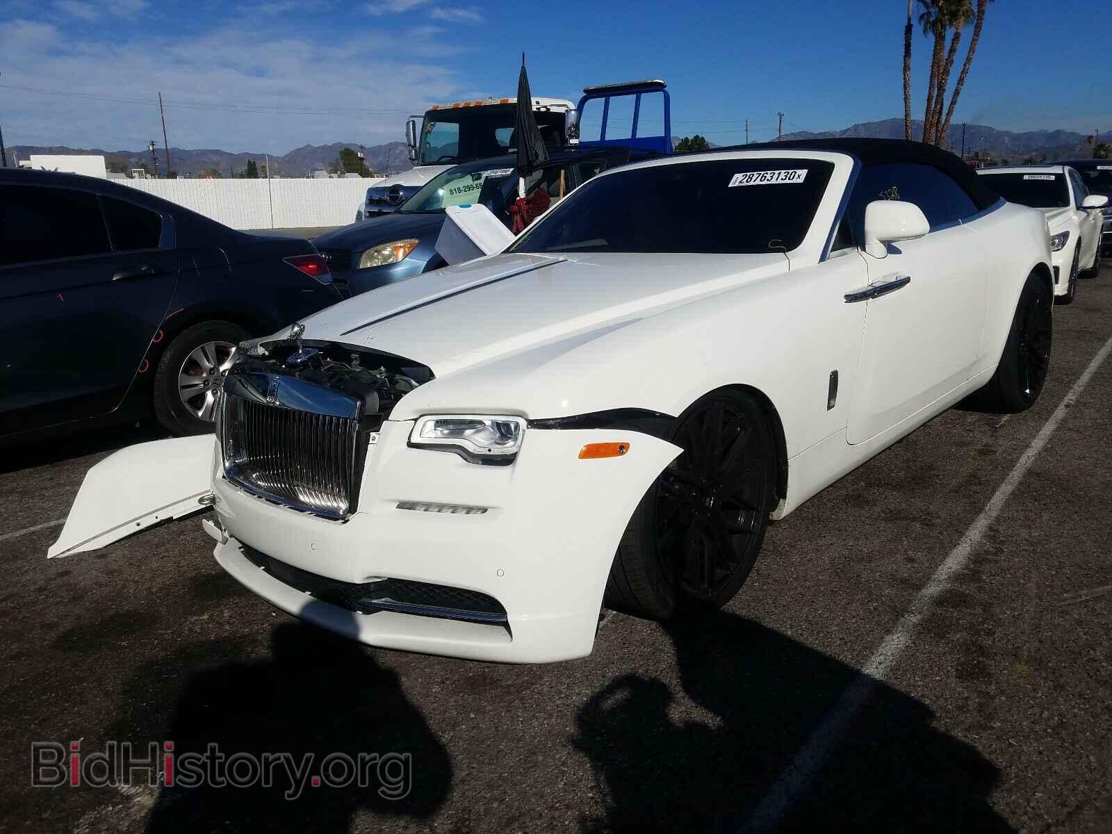 2019 ROLLS-ROYCE DAWN - VIN: SCA666D51KU118000 - Фото 2