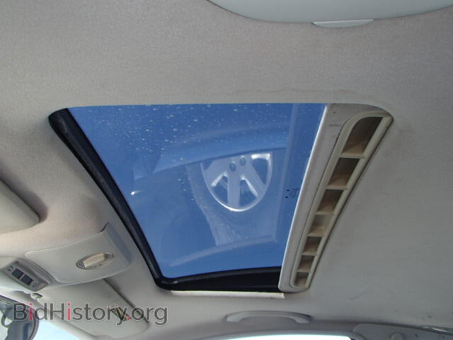 2000 VOLKSWAGEN BEETLE - VIN: 3VWCC21C8YM413766 - Фото 10
