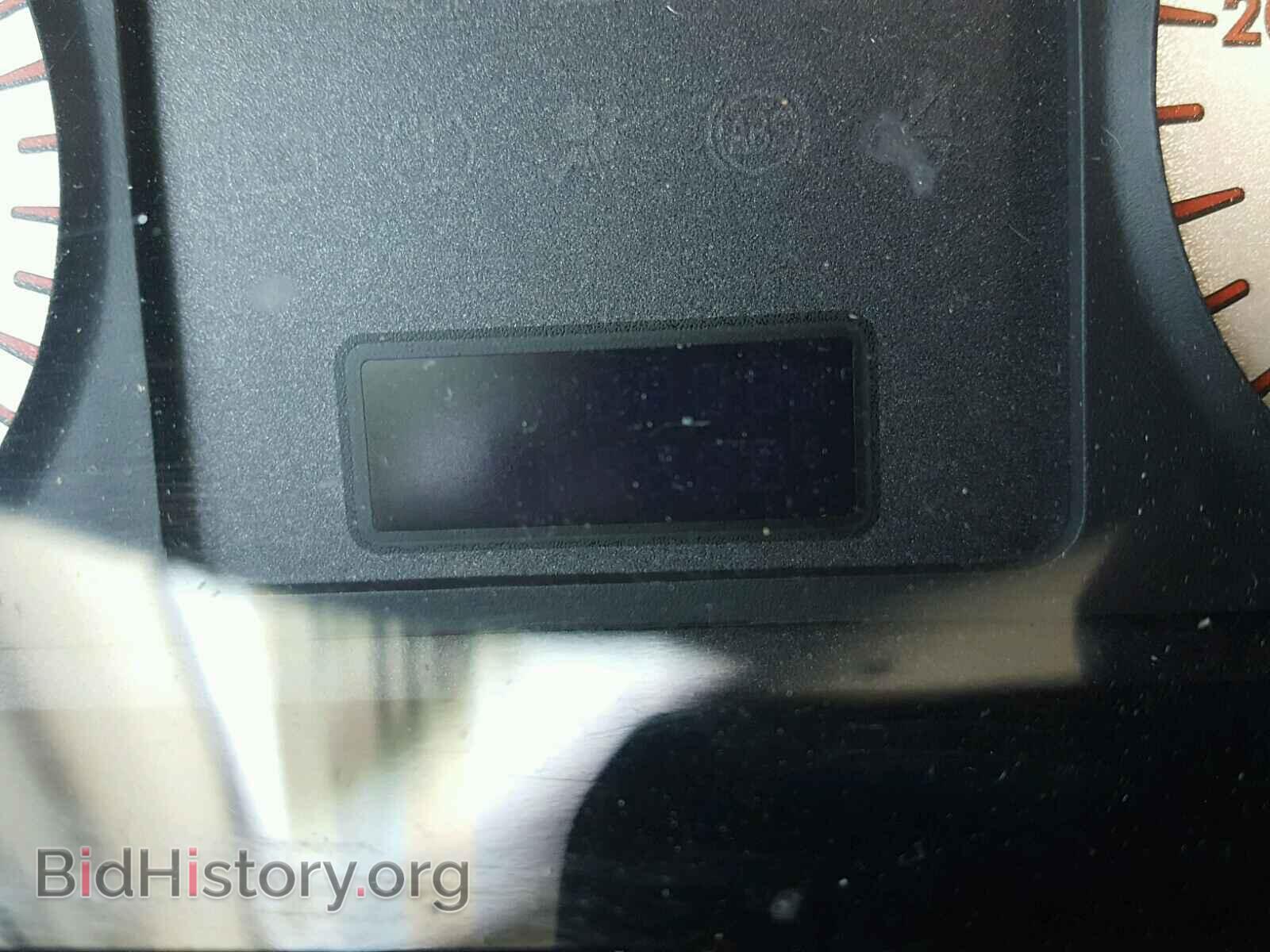 2011 MAZDA TRIBUTE - VIN: 4F2CY0C75BKM01792 - Фото 8