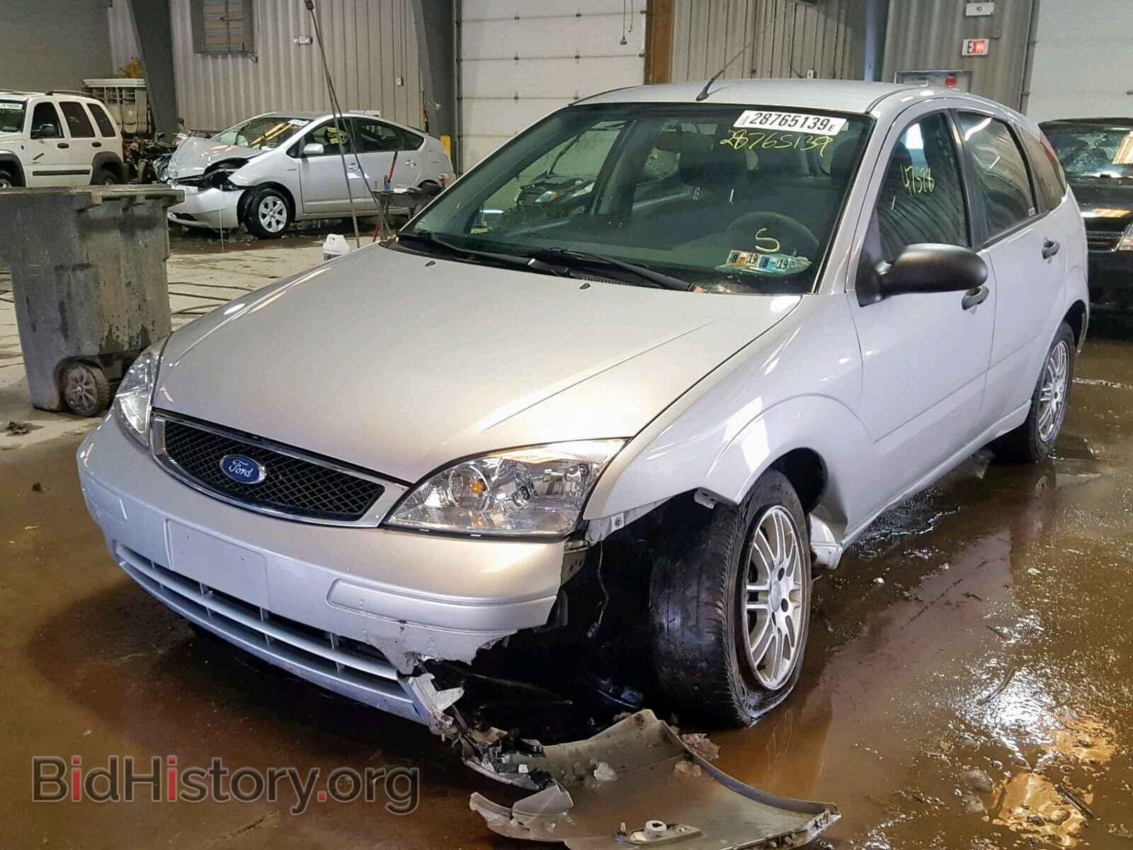 2007 FORD FOCUS - VIN: 1FAFP37N07W349729 - Фото 2