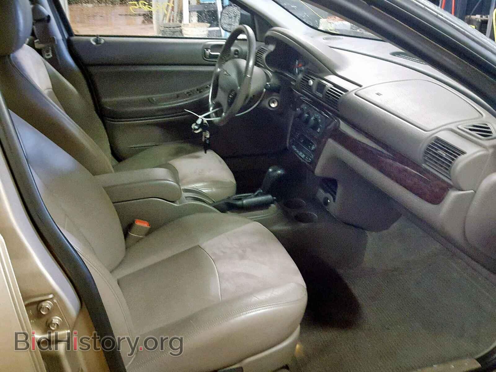 2004 CHRYSLER SEBRING - VIN: 1C3EL56R74N111030 - Фото 5