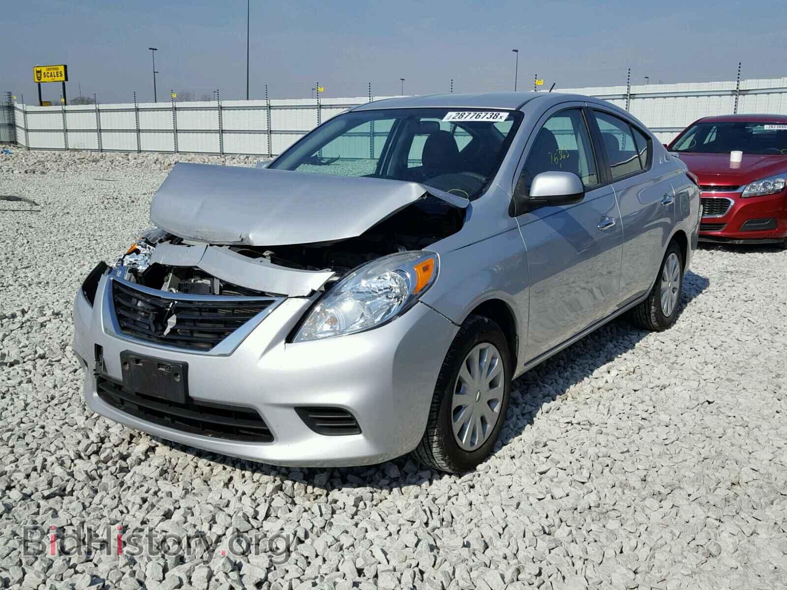 2013 NISSAN VERSA - VIN: 3N1CN7AP4DL859736 - Фото 2