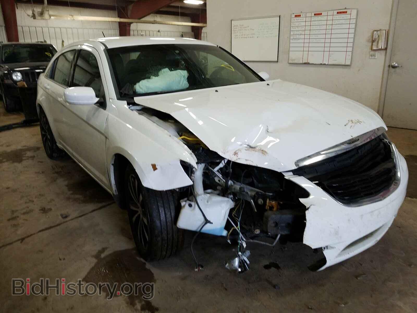 Фотография 1C3CCBBG4EN157605 - CHRYSLER 200 2014