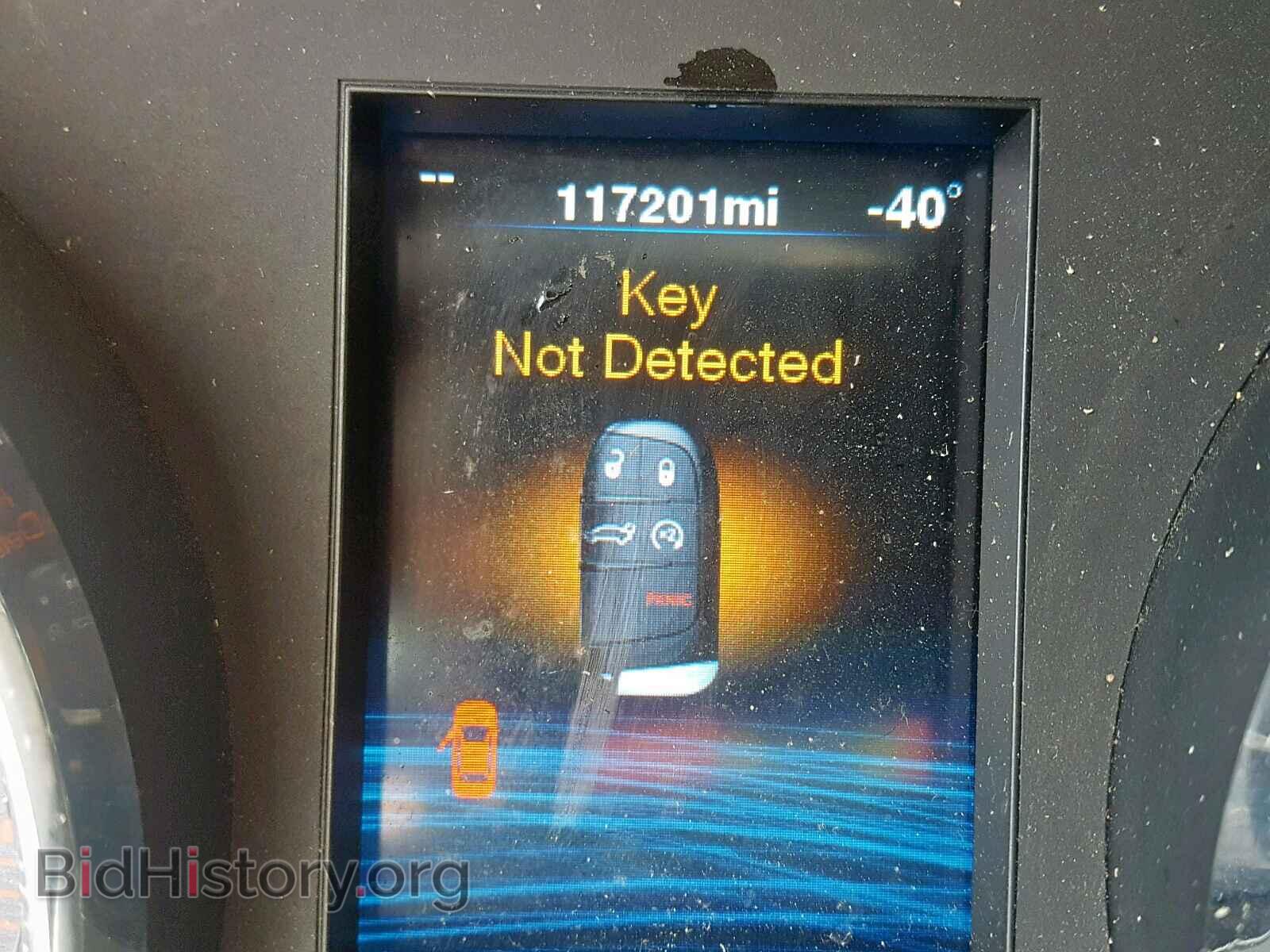 2012 CHRYSLER 300 - VIN: 2C3CCAAG4CH117154 - Фото 8