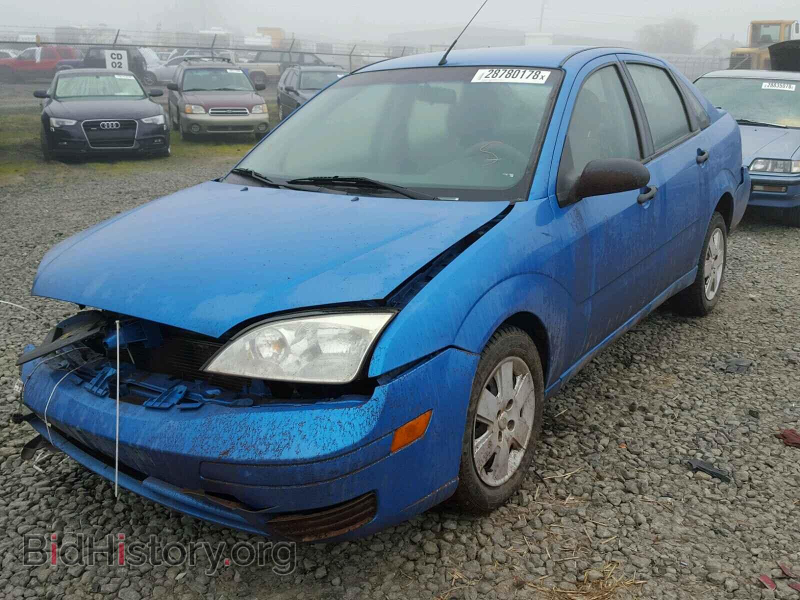 2007 FORD FOCUS - VIN: 1FAFP34N77W238017 - Фото 2