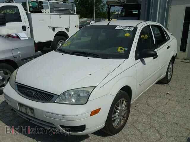 2005 FORD FOCUS - VIN: 1FAFP34N95W255883 - Фото 2