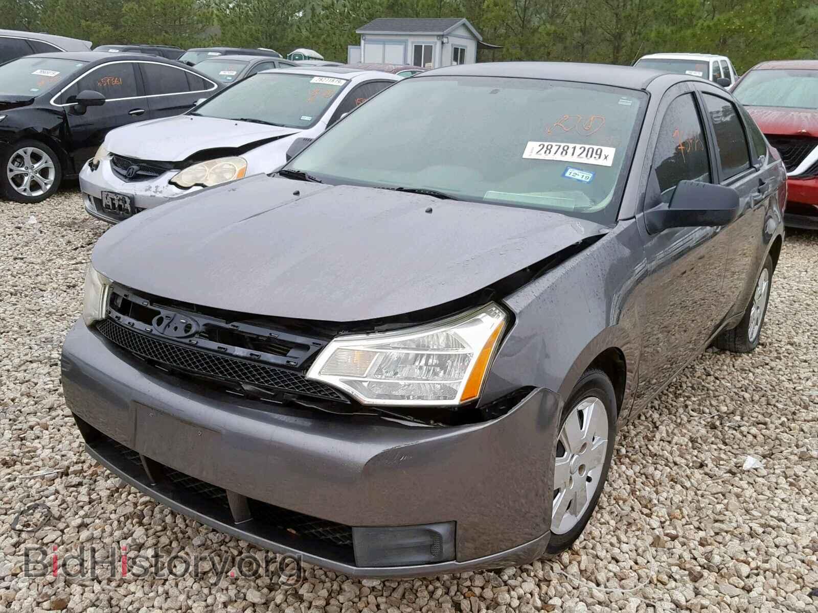 2011 FORD FOCUS - VIN: 1FAHP3EN1BW188330 - Фото 2