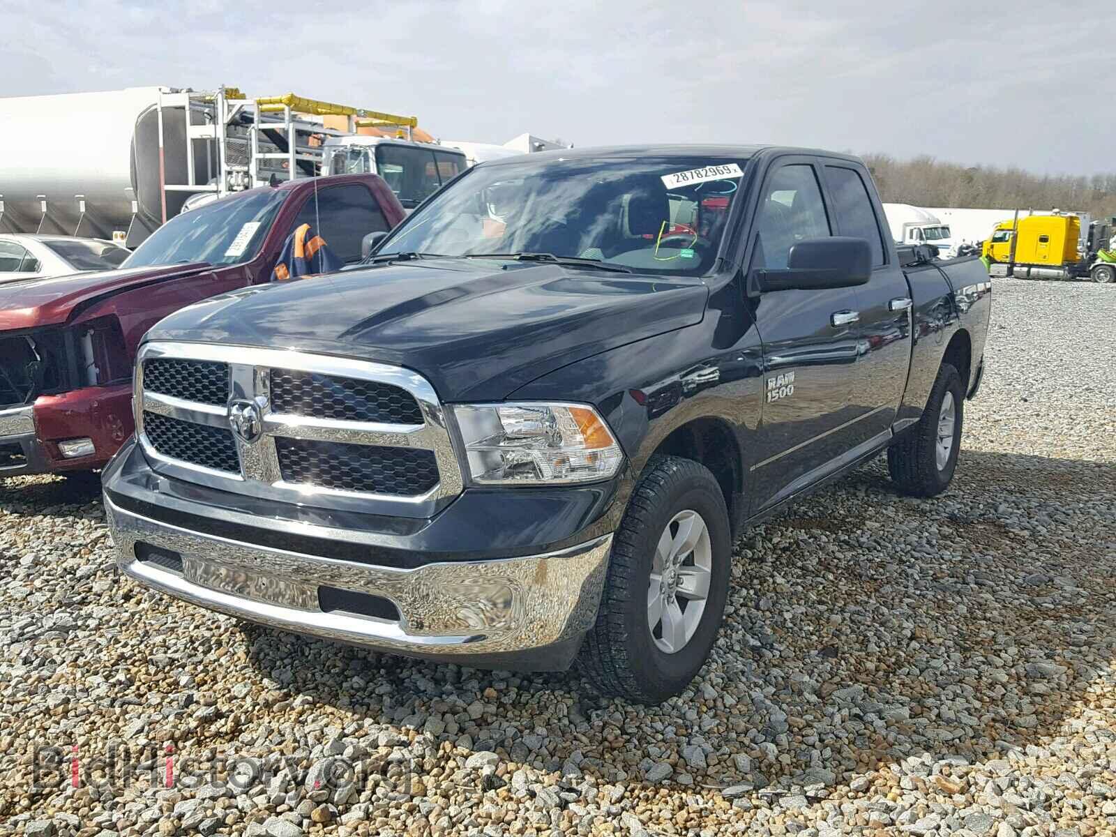 2018 RAM 1500 SLT - VIN: 1C6RR7GG5JS297286 - Фото 2