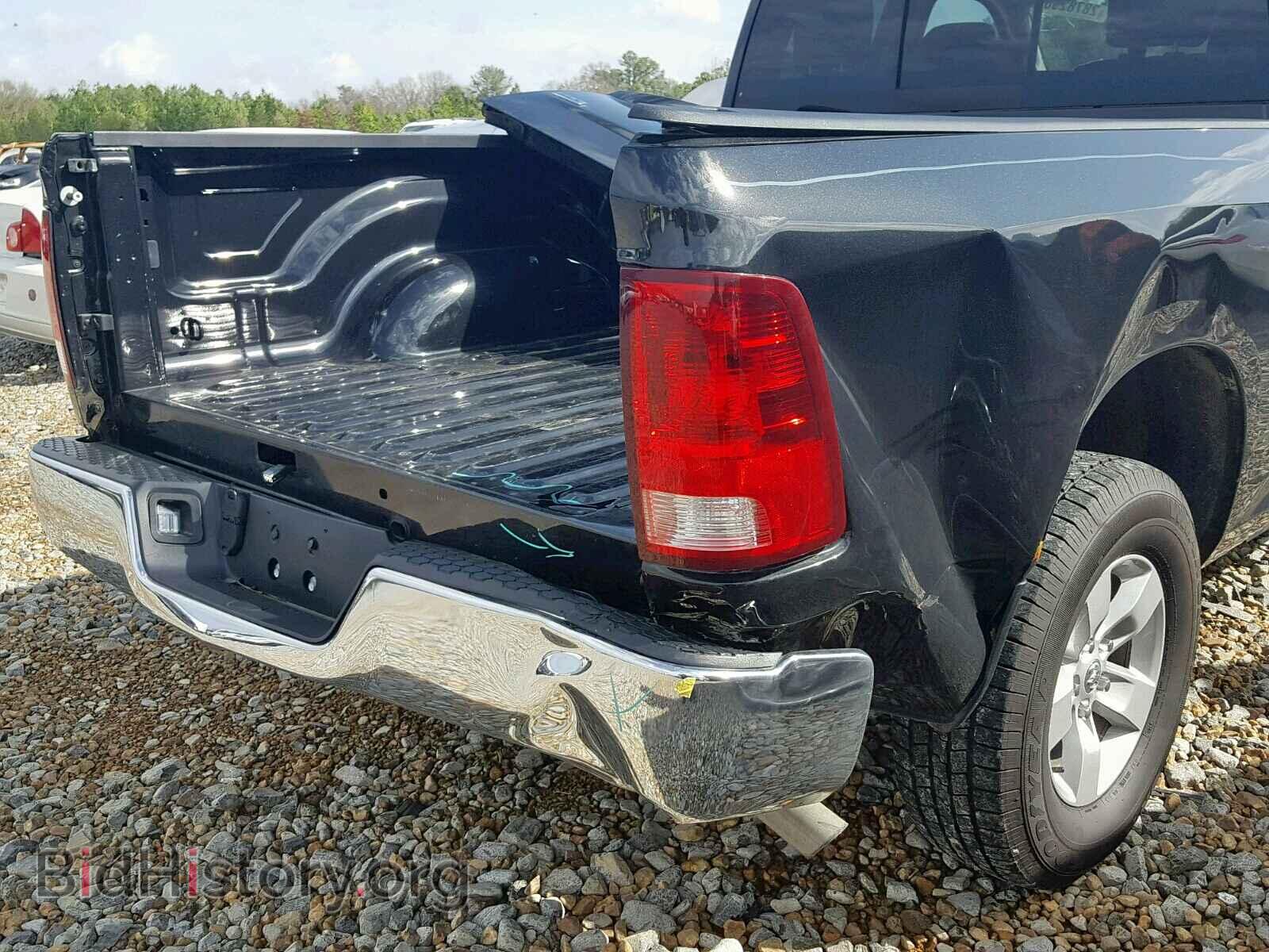 2018 RAM 1500 SLT - VIN: 1C6RR7GG5JS297286 - Фото 9