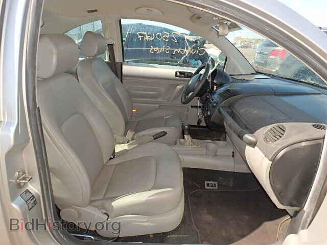 2000 VOLKSWAGEN BEETLE - VIN: 3VWBA21C2YM494961 - Фото 5