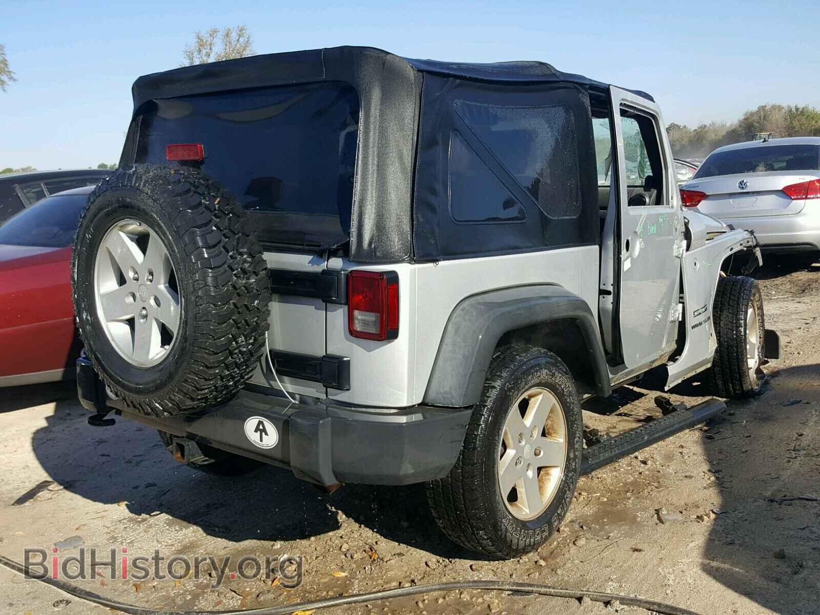 2010 JEEP WRANGLER - VIN: 1J4AA2D15AL135467 - Фото 4
