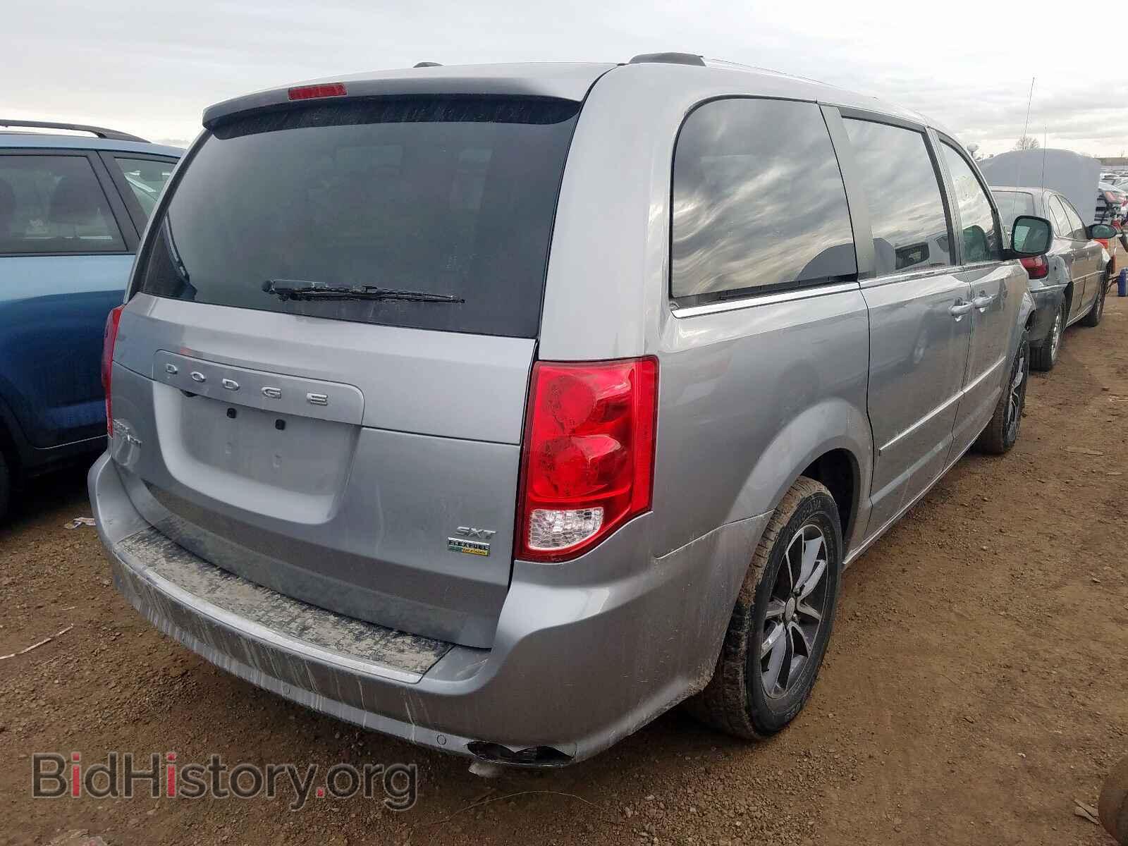 2017 DODGE CARAVAN - VIN: 2C4RDGCG8HR605513 - Фото 4