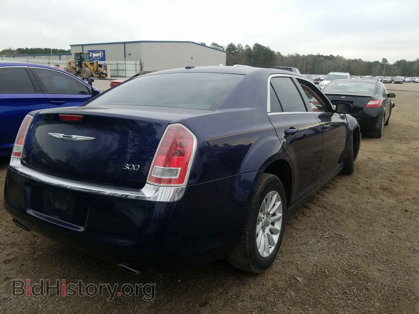 2013 CHRYSLER 300 - VIN: 2C3CCAAG9DH735815 - Фото 4