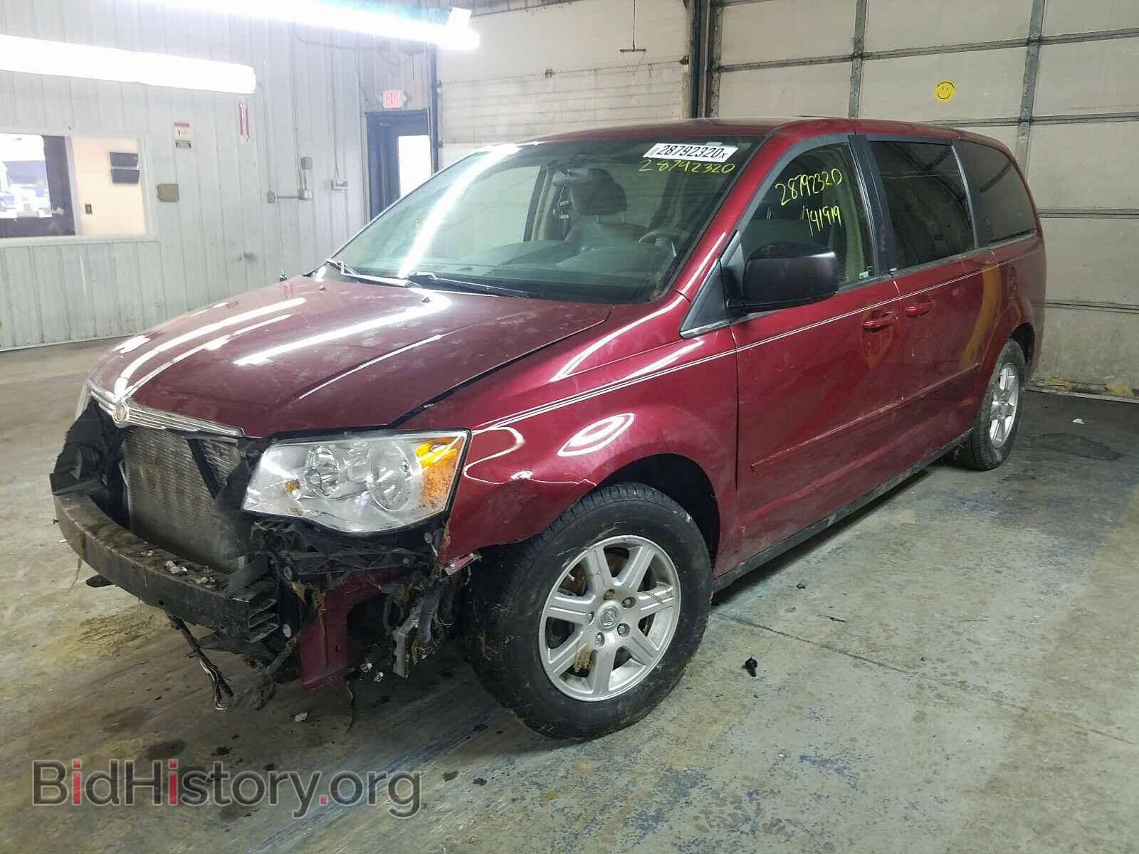 2010 CHRYSLER MINIVAN - VIN: 2A4RR2D15AR386346 - Фото 2