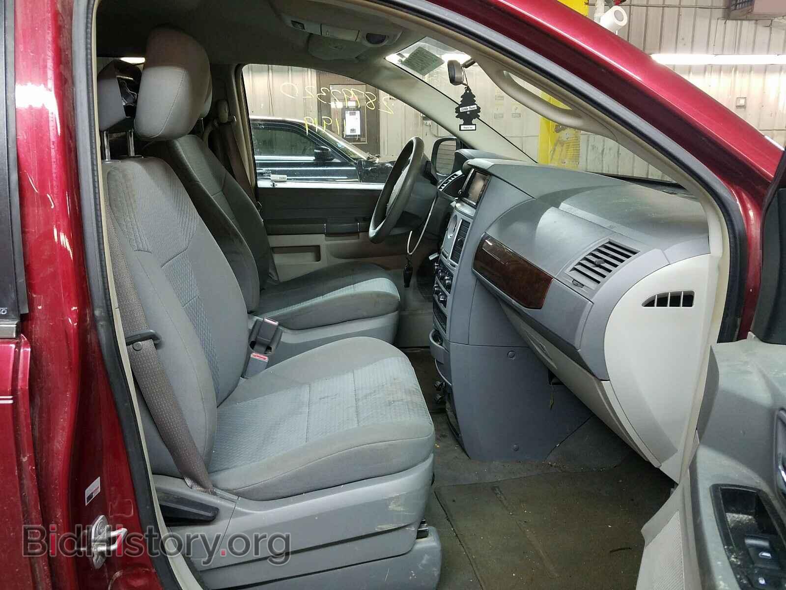 2010 CHRYSLER MINIVAN - VIN: 2A4RR2D15AR386346 - Фото 5