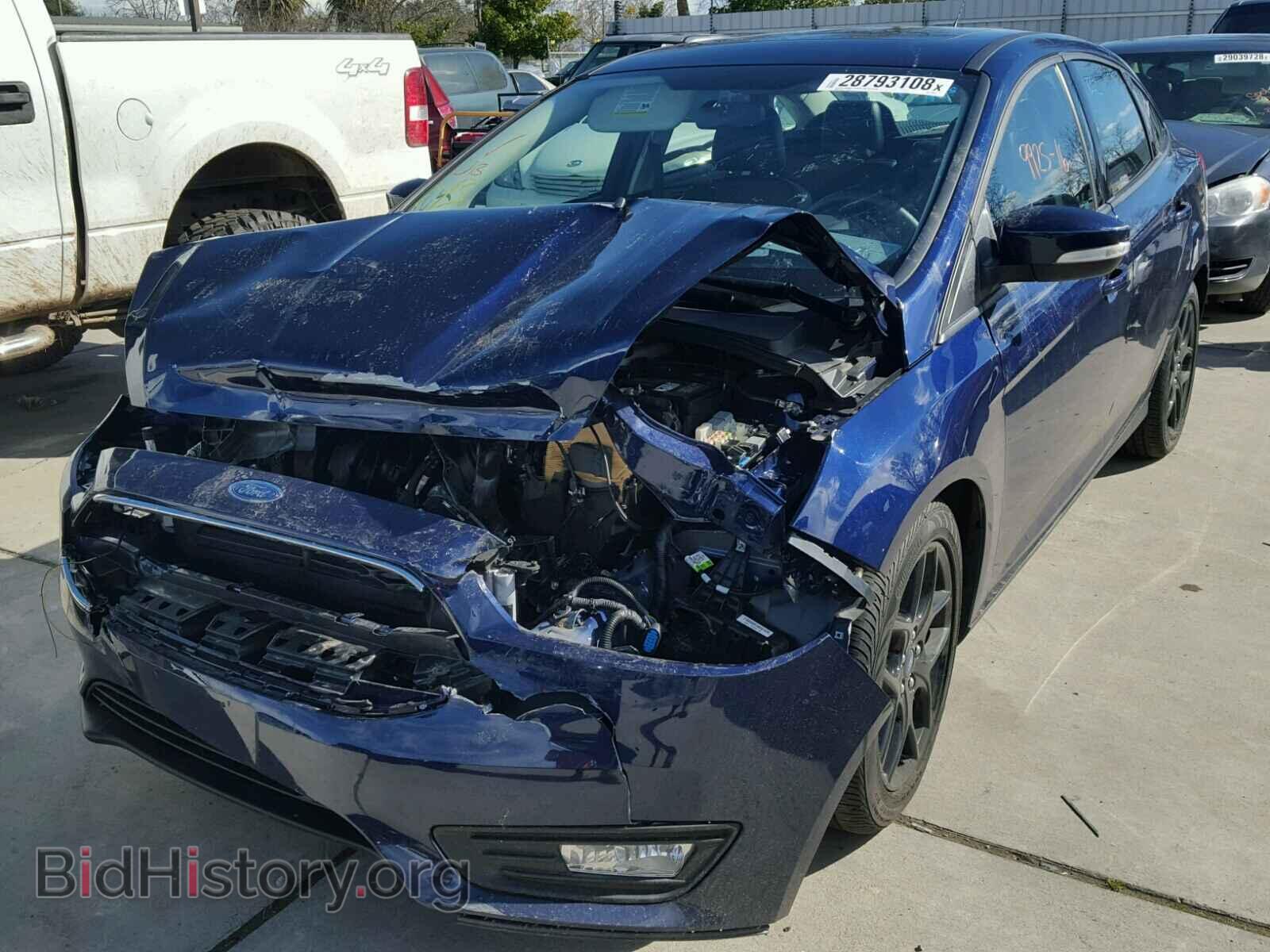 2016 FORD FOCUS - VIN: 1FADP3F23GL406103 - Фото 2