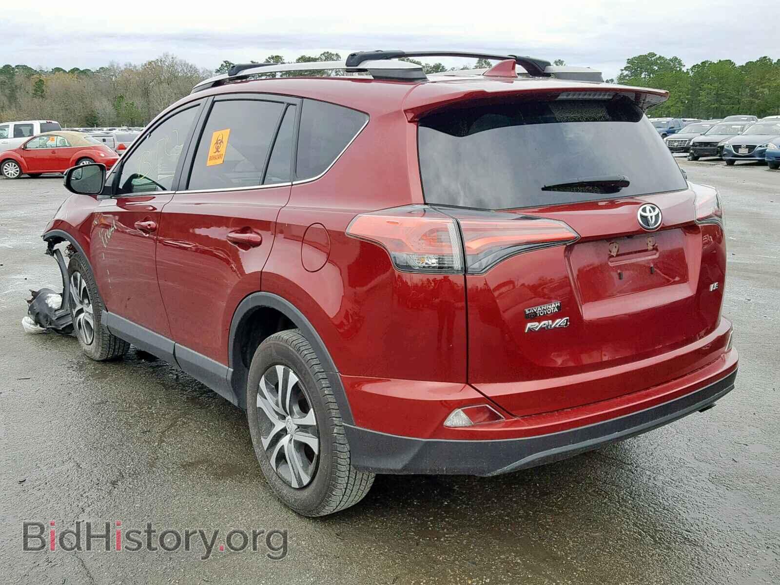 2018 TOYOTA RAV4 LE - VIN: 2T3ZFREV4JW443473 - Фото 3