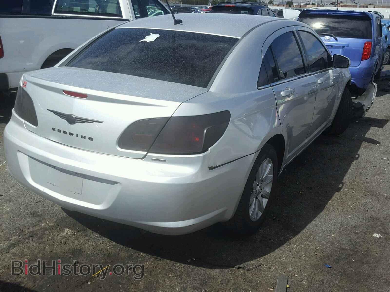 2010 CHRYSLER SEBRING - VIN: 1C3CC5FB5AN203503 - Фото 4