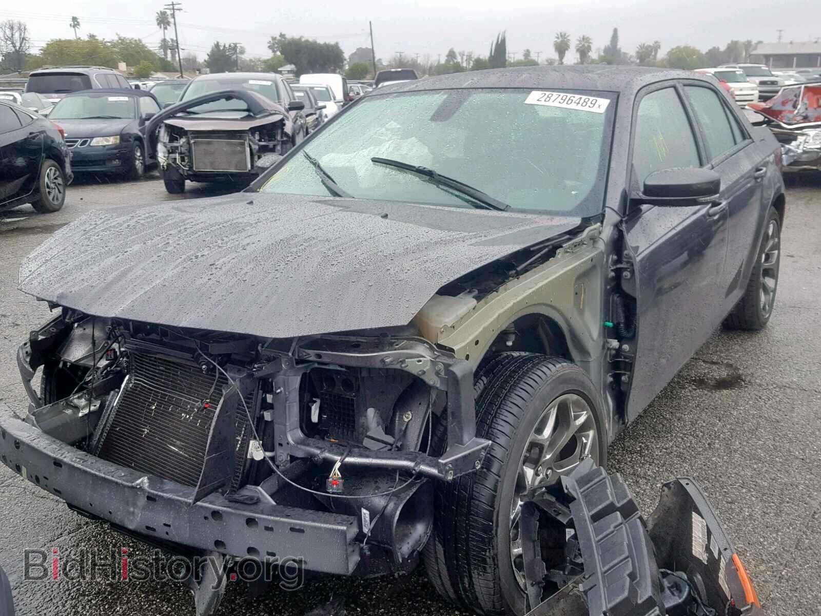 2018 CHRYSLER 300 - VIN: 2C3CCABGXJH142927 - Фото 2