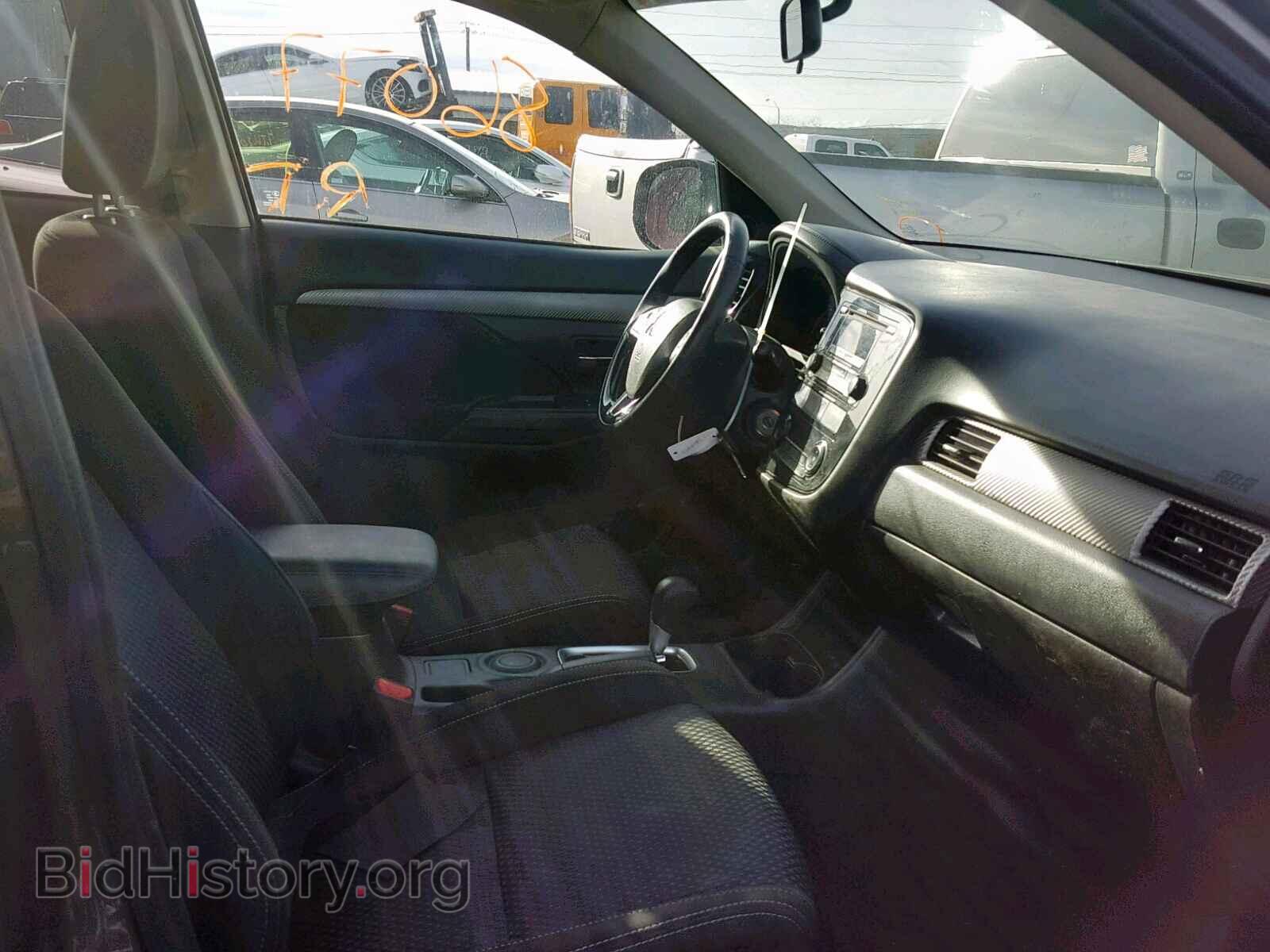 2016 MITSUBISHI OUTLANDER - VIN: JA4AD2A35GZ040507 - Фото 5